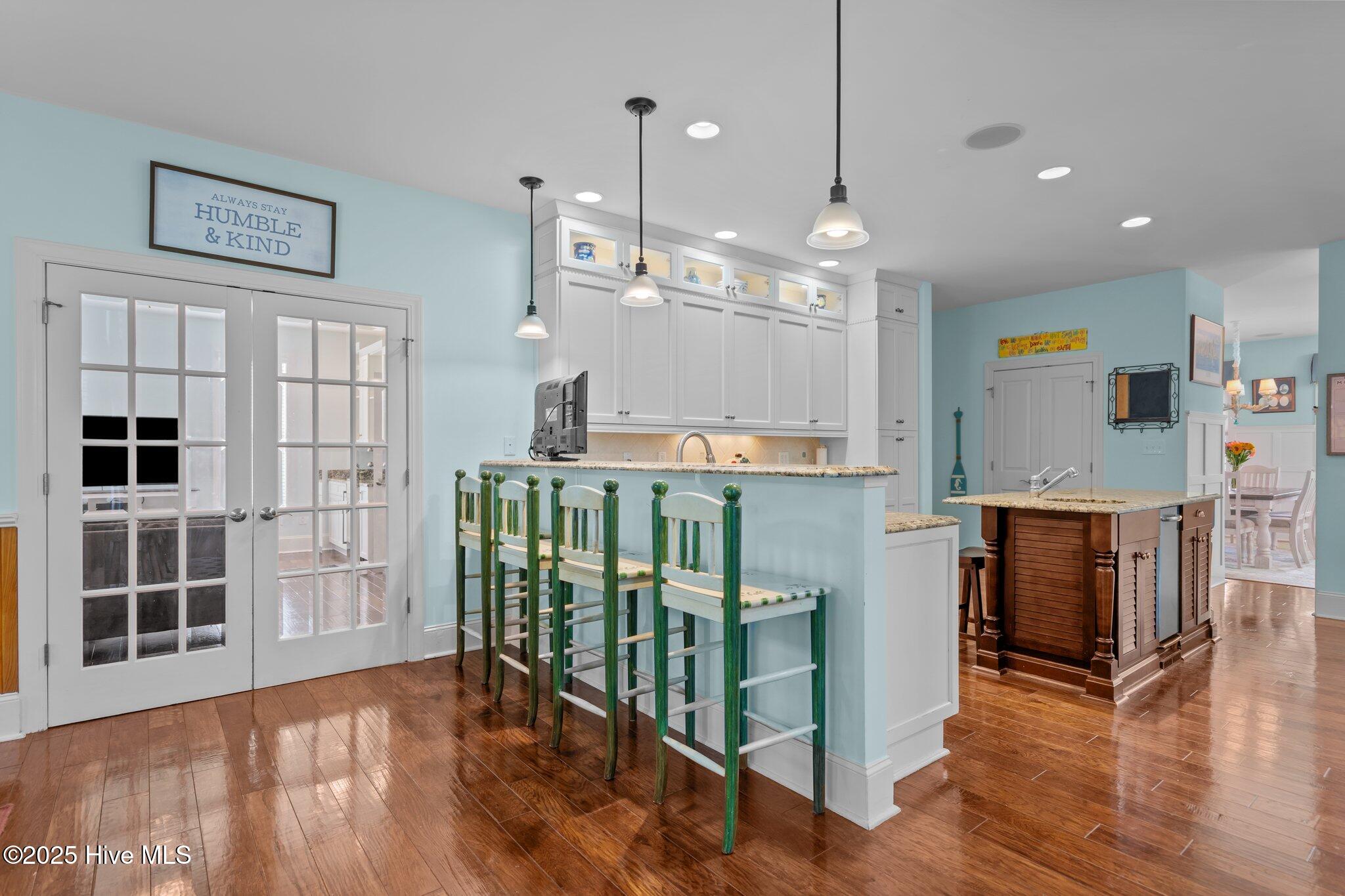 100513091 | Photo 14