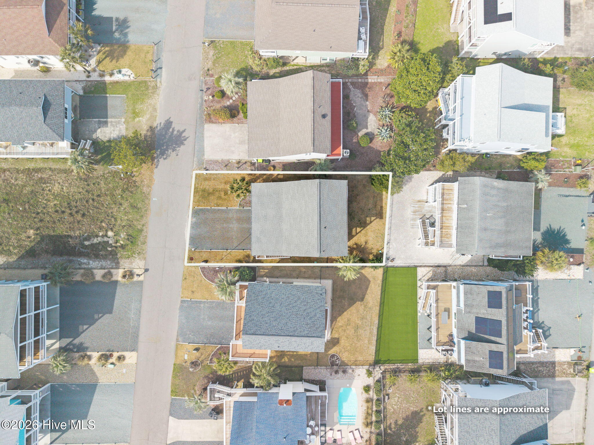 100560342 | Photo 46