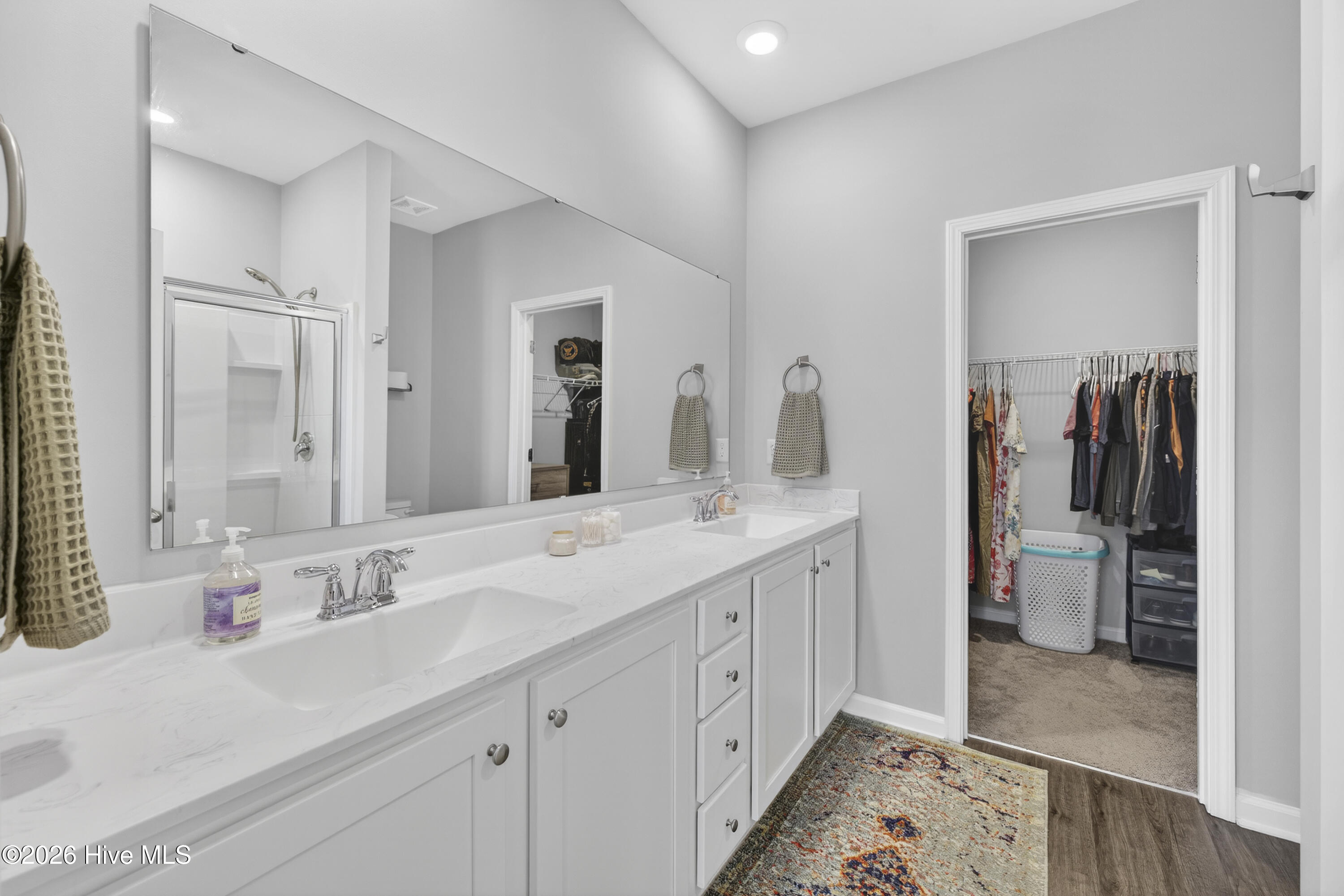 100555203 | Photo 28