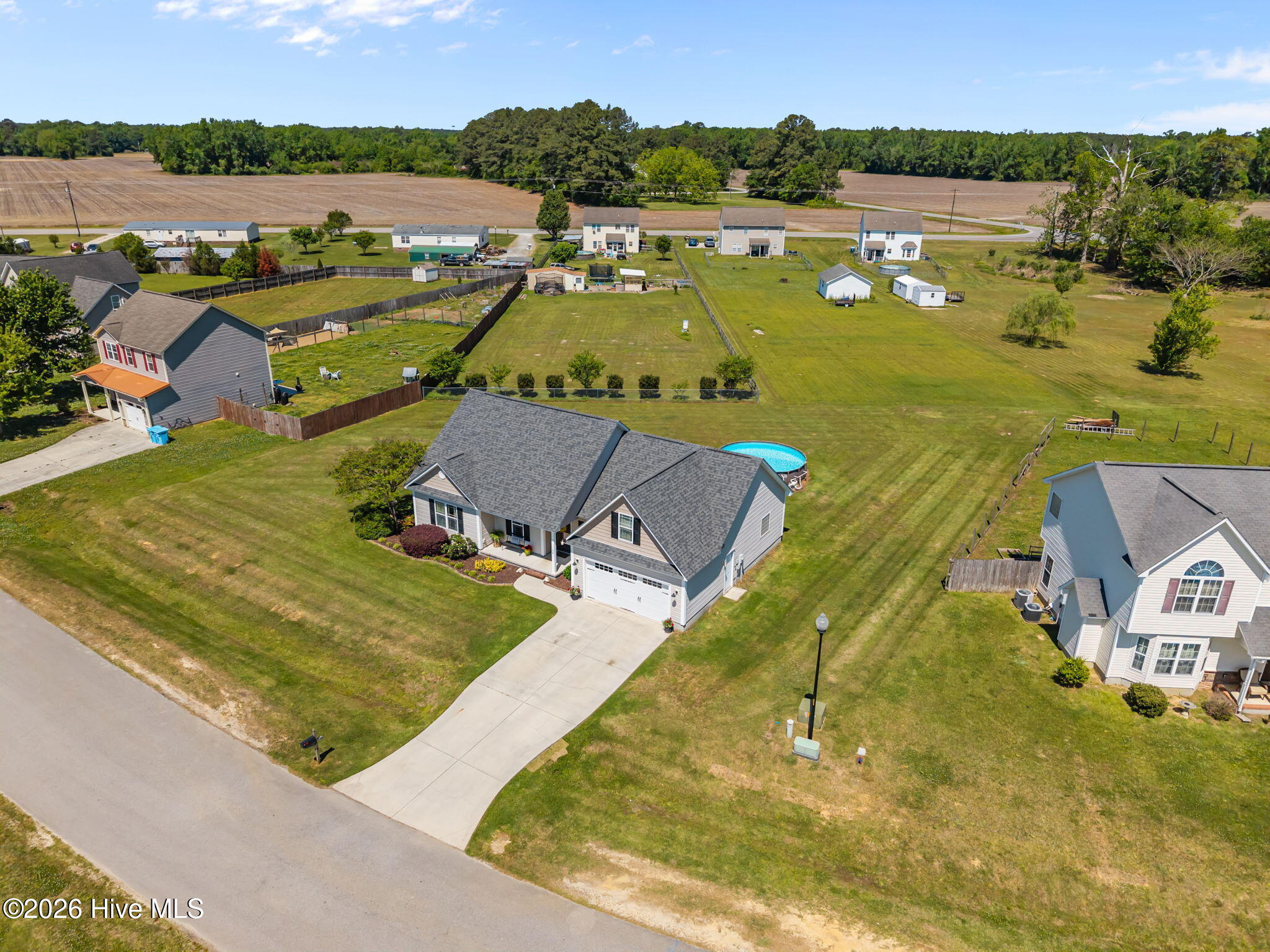 100567595 | Photo 28