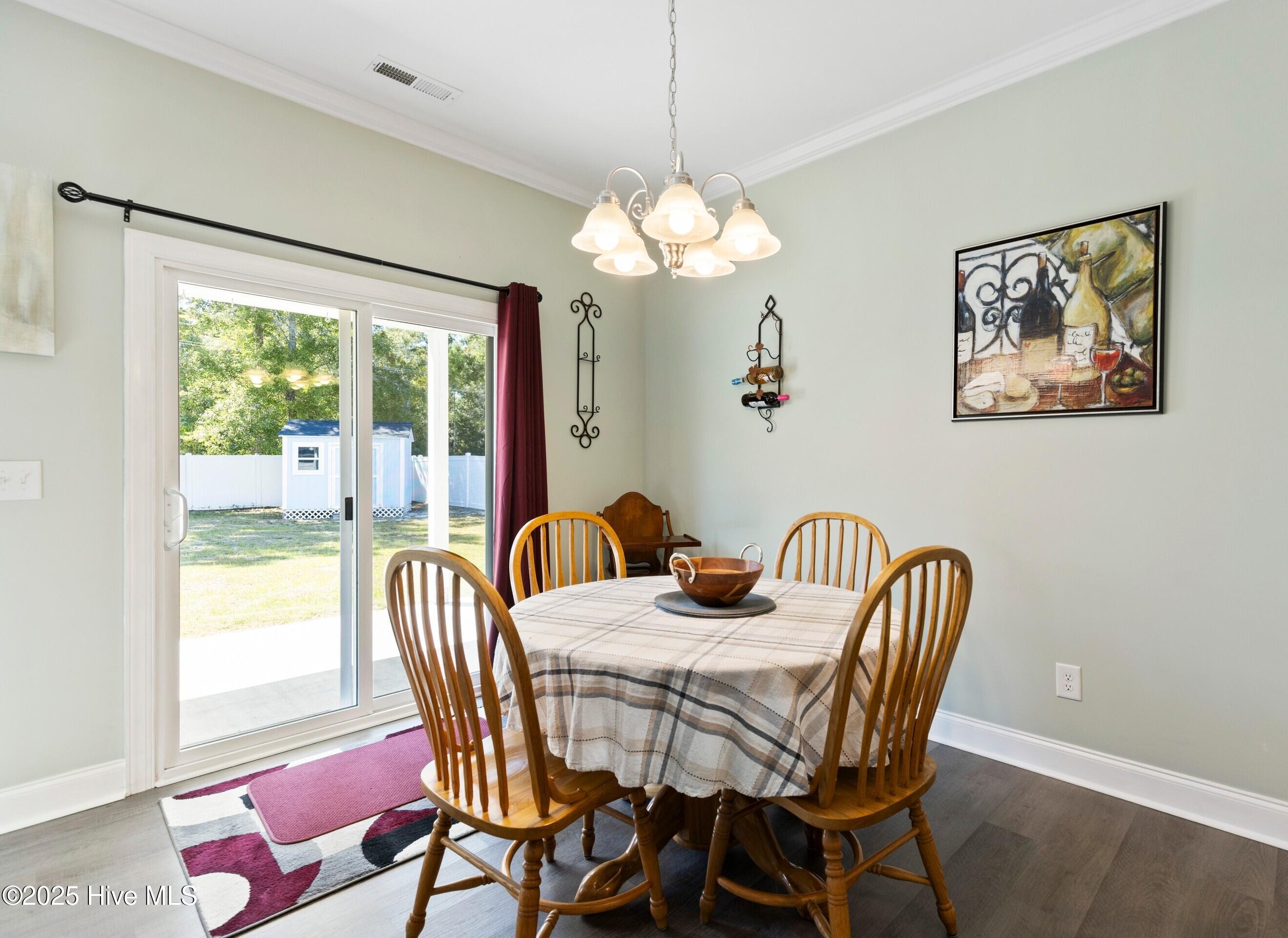 100529568 | Photo 21