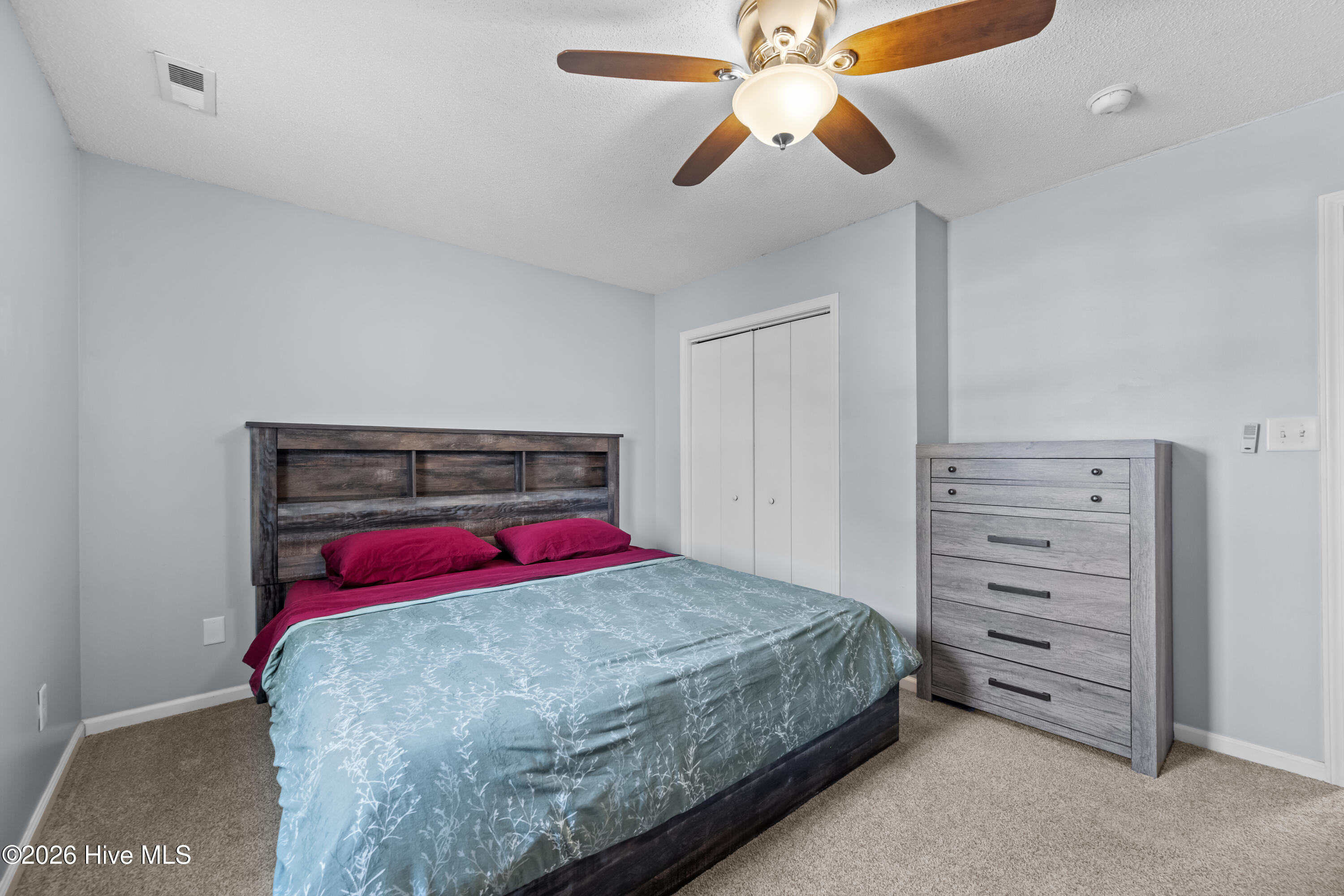 100556999 | Photo 22