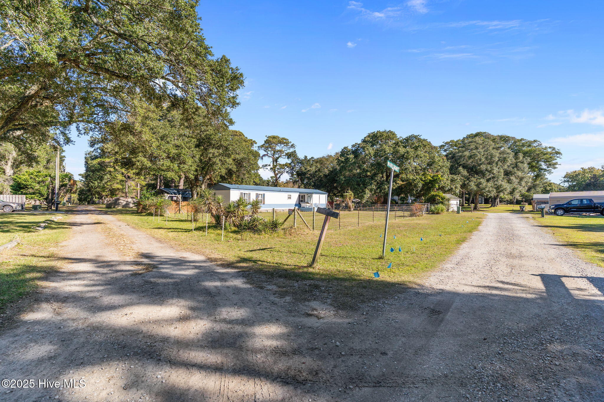 100539780 | Photo 43