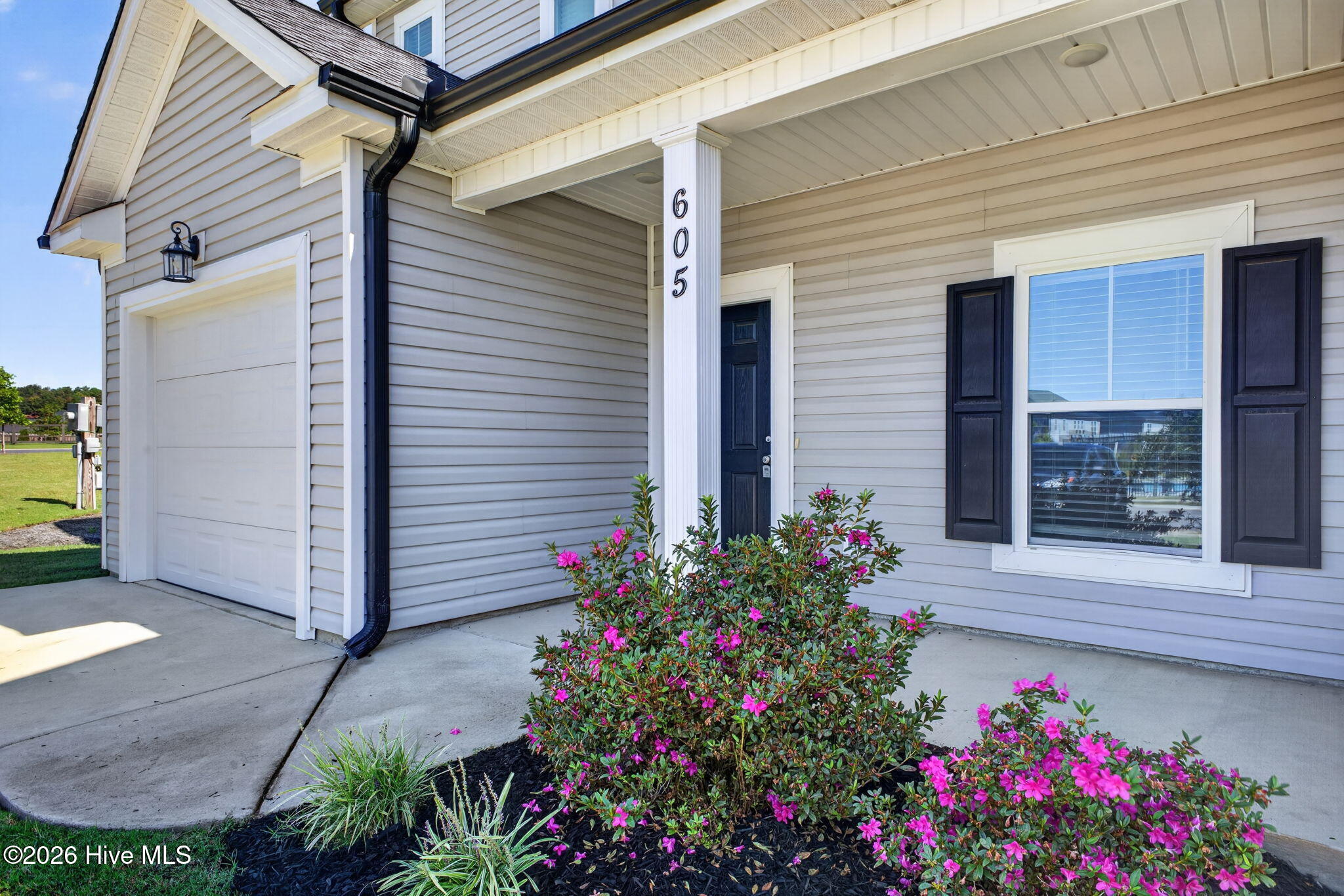 Photo 3 of Townhouse for sale at 605 Hampton Dr, North Augusta, SC 29860 | MLS# 100609024 | Listing updated on 2026-10-08