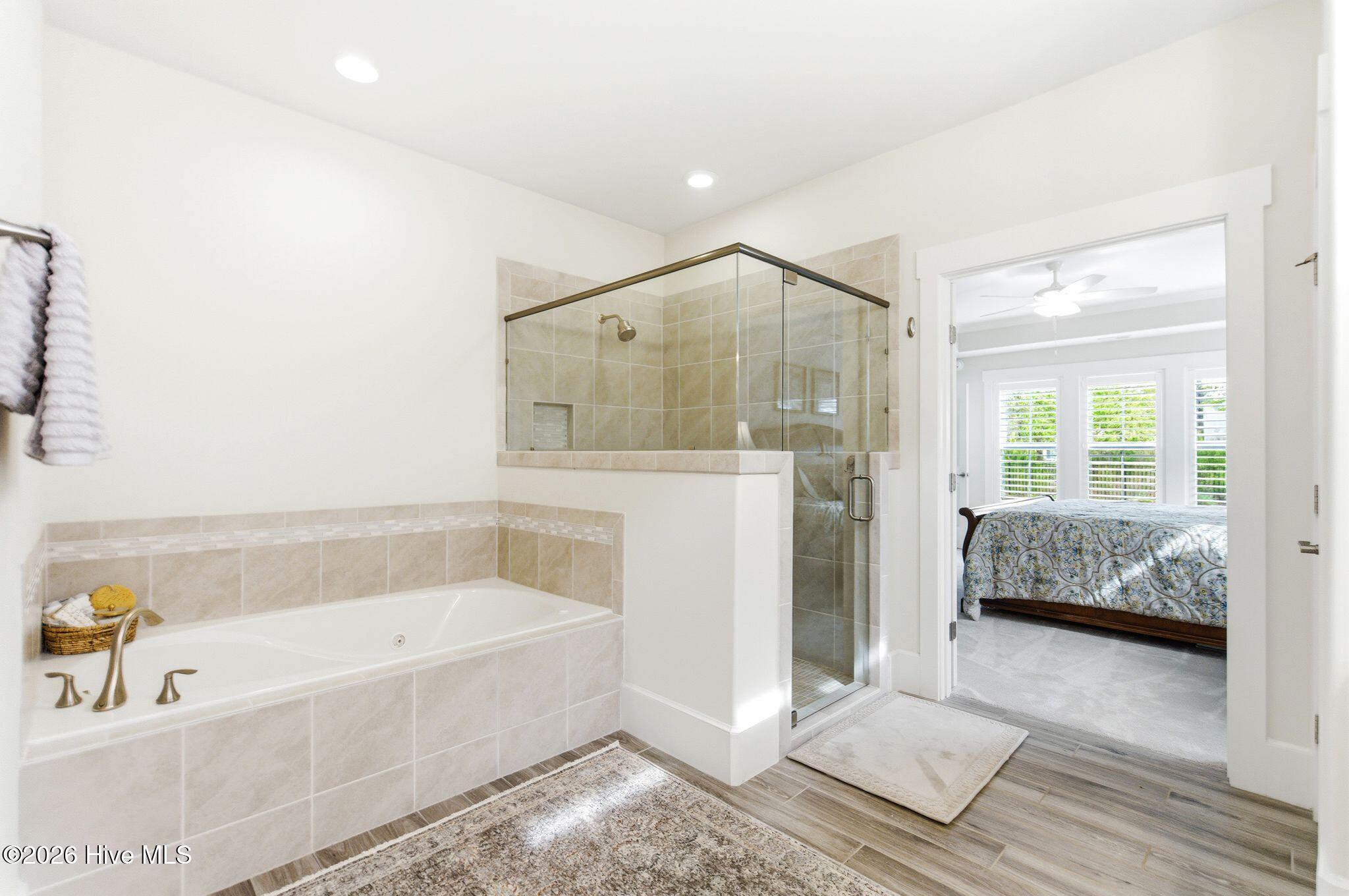 100566081 | Photo 20