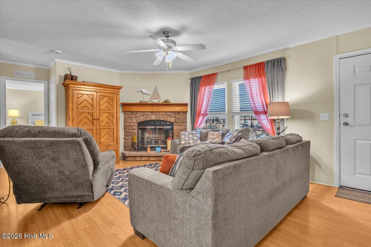 100554513 | Photo 10