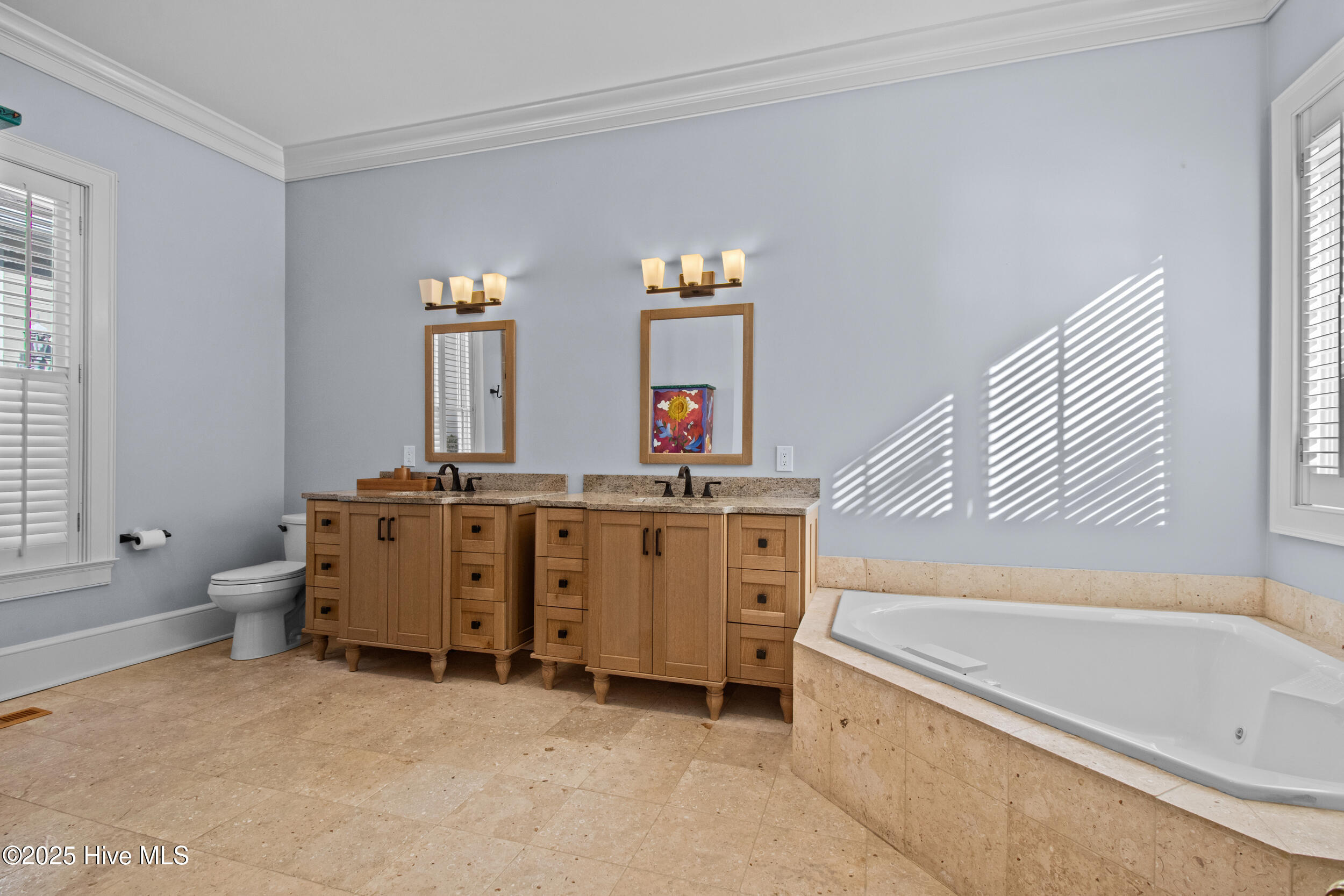 100540222 | Photo 29