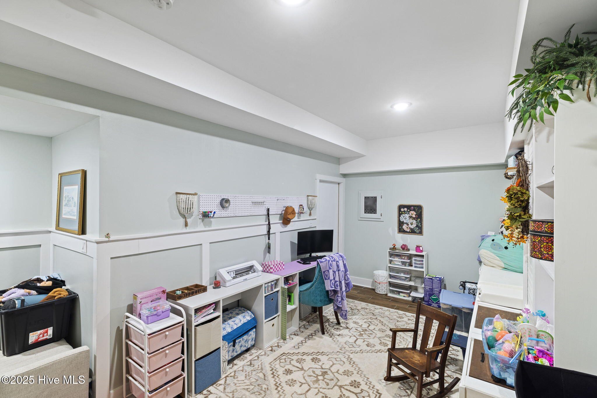 100548245 | Photo 48