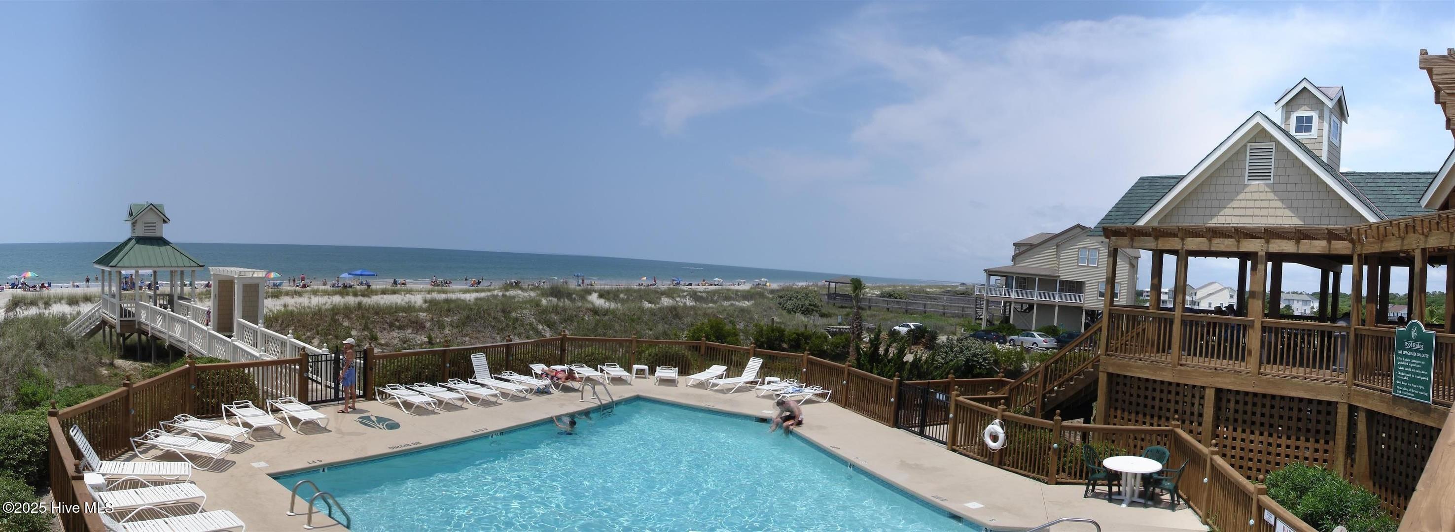 100542626 | Photo 66