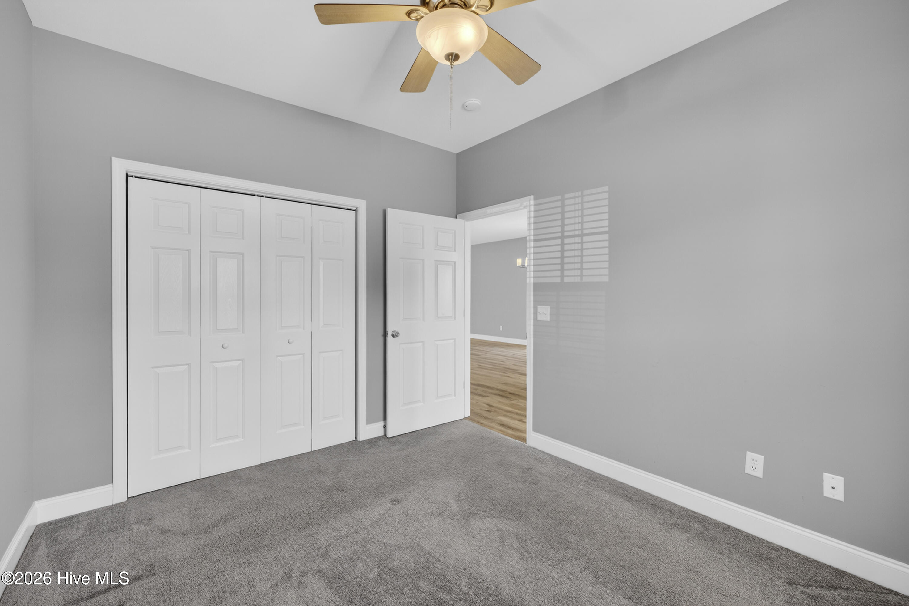 100562348 | Photo 20