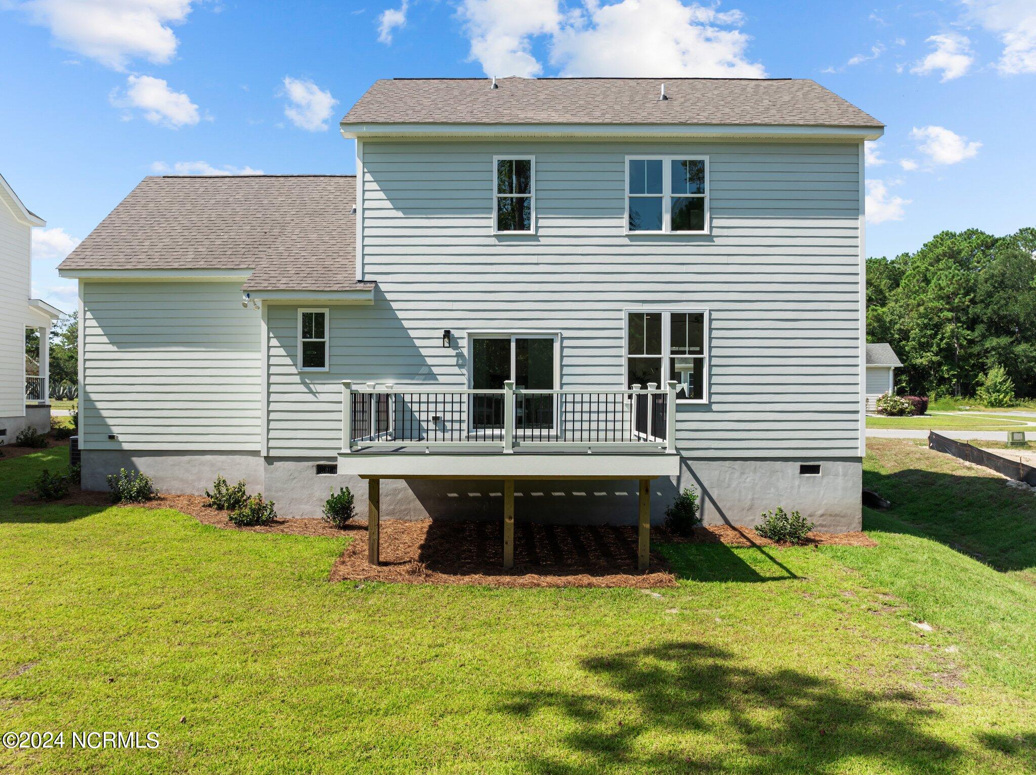 100439104 | Photo 46