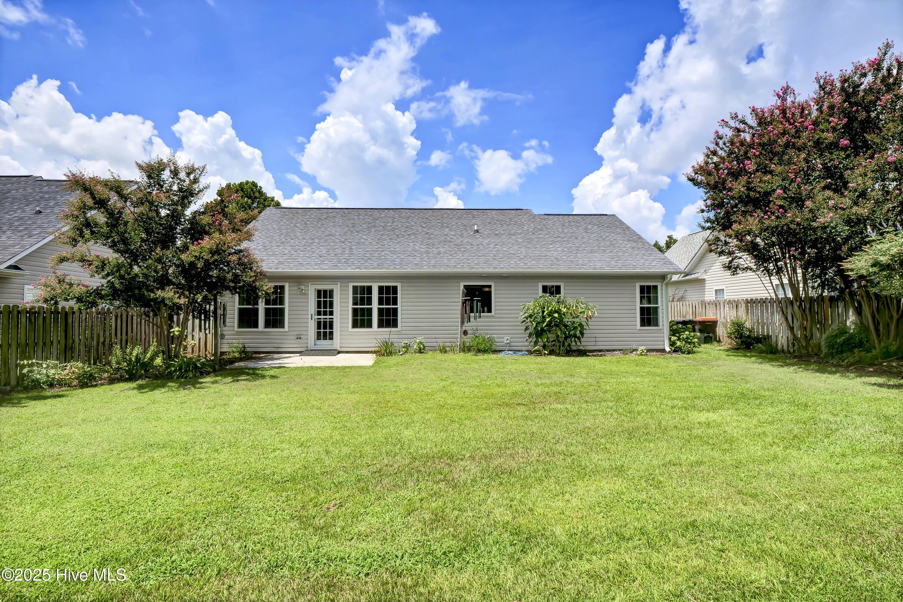 100521684 | Photo 26