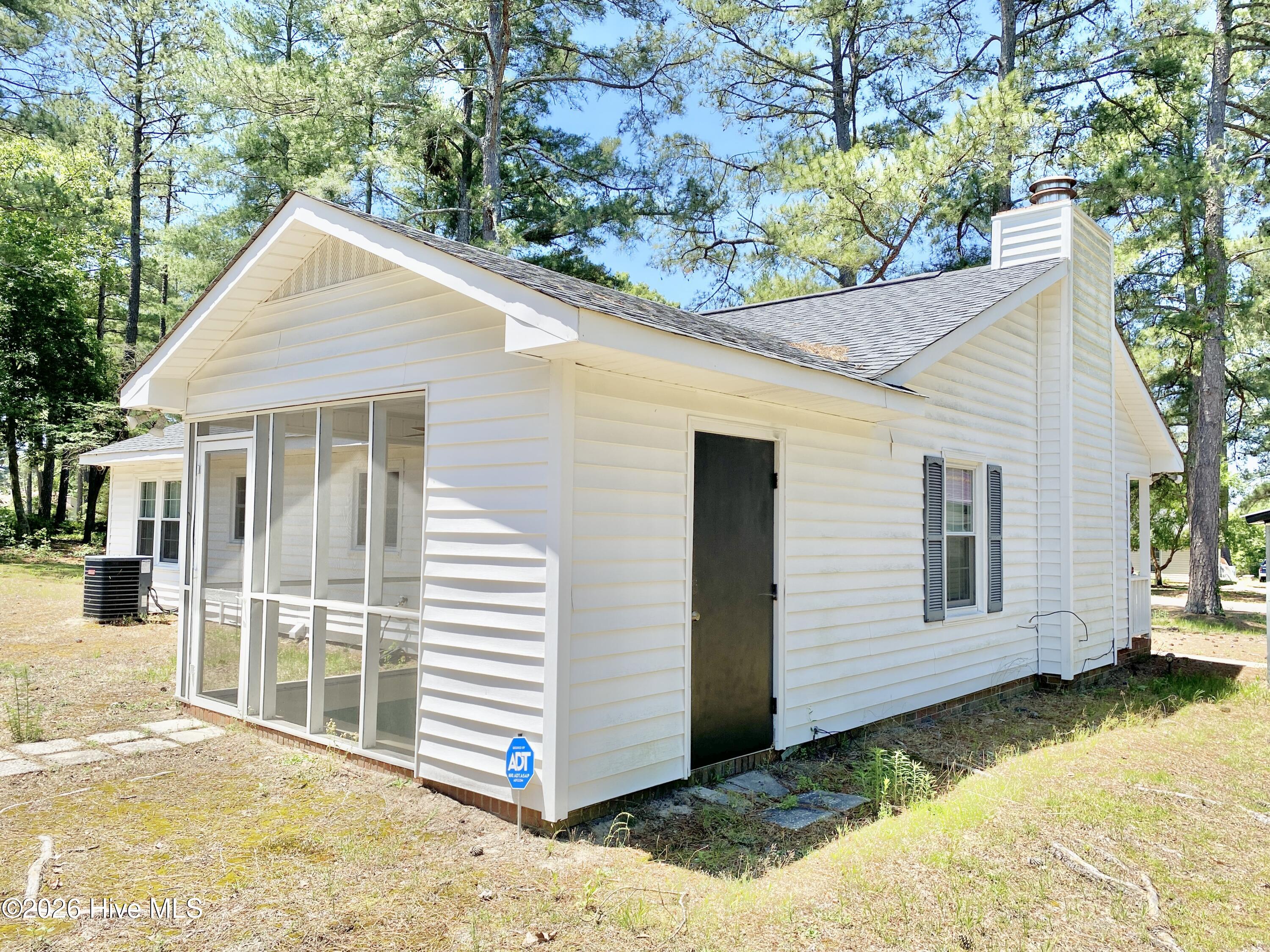 Homes for sale in Laurinburg, NC | 11821 Cypress Dr, Laurinburg, NC 28352 | MLS# 100579288