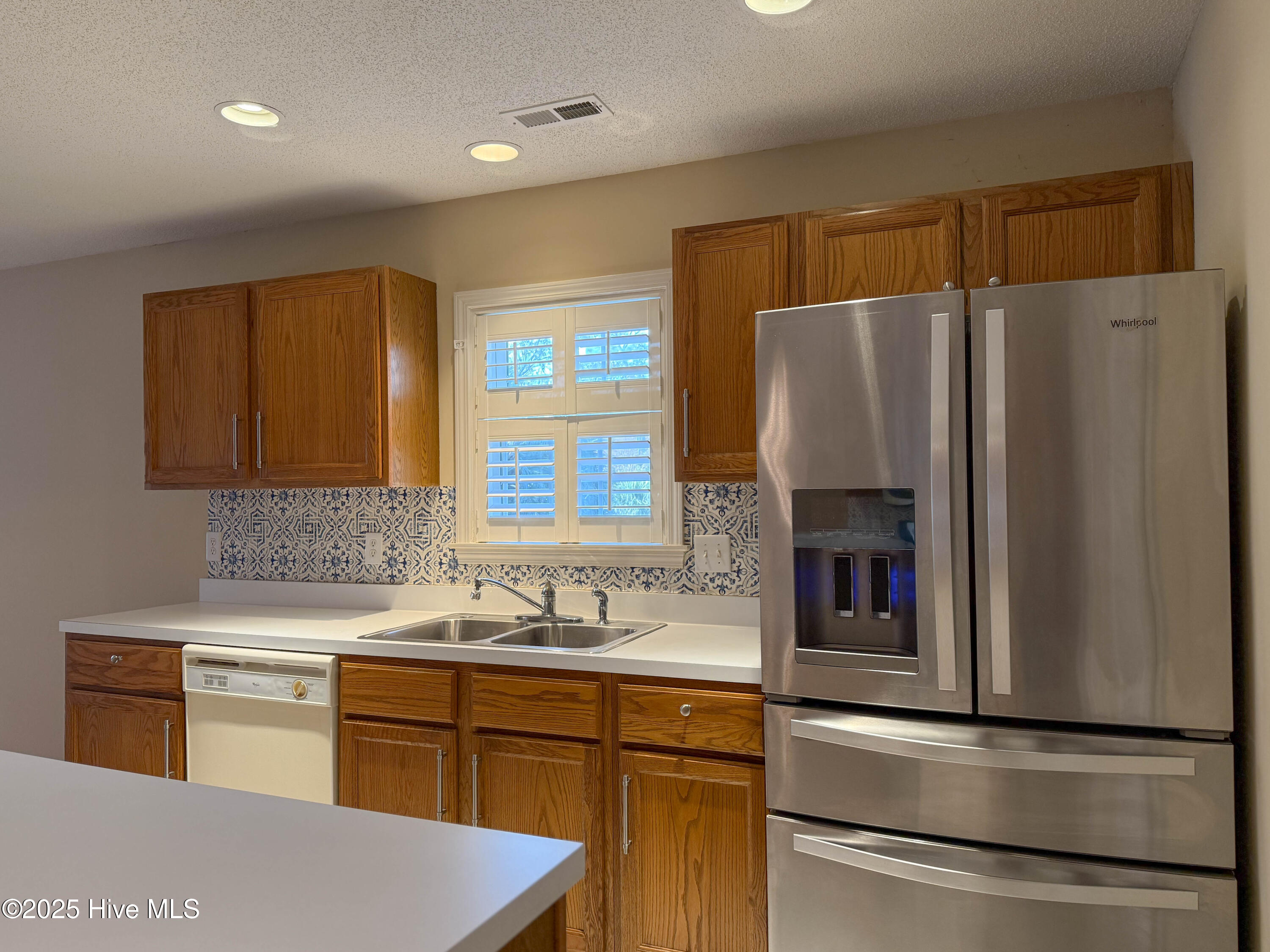 100542356 | Photo 19