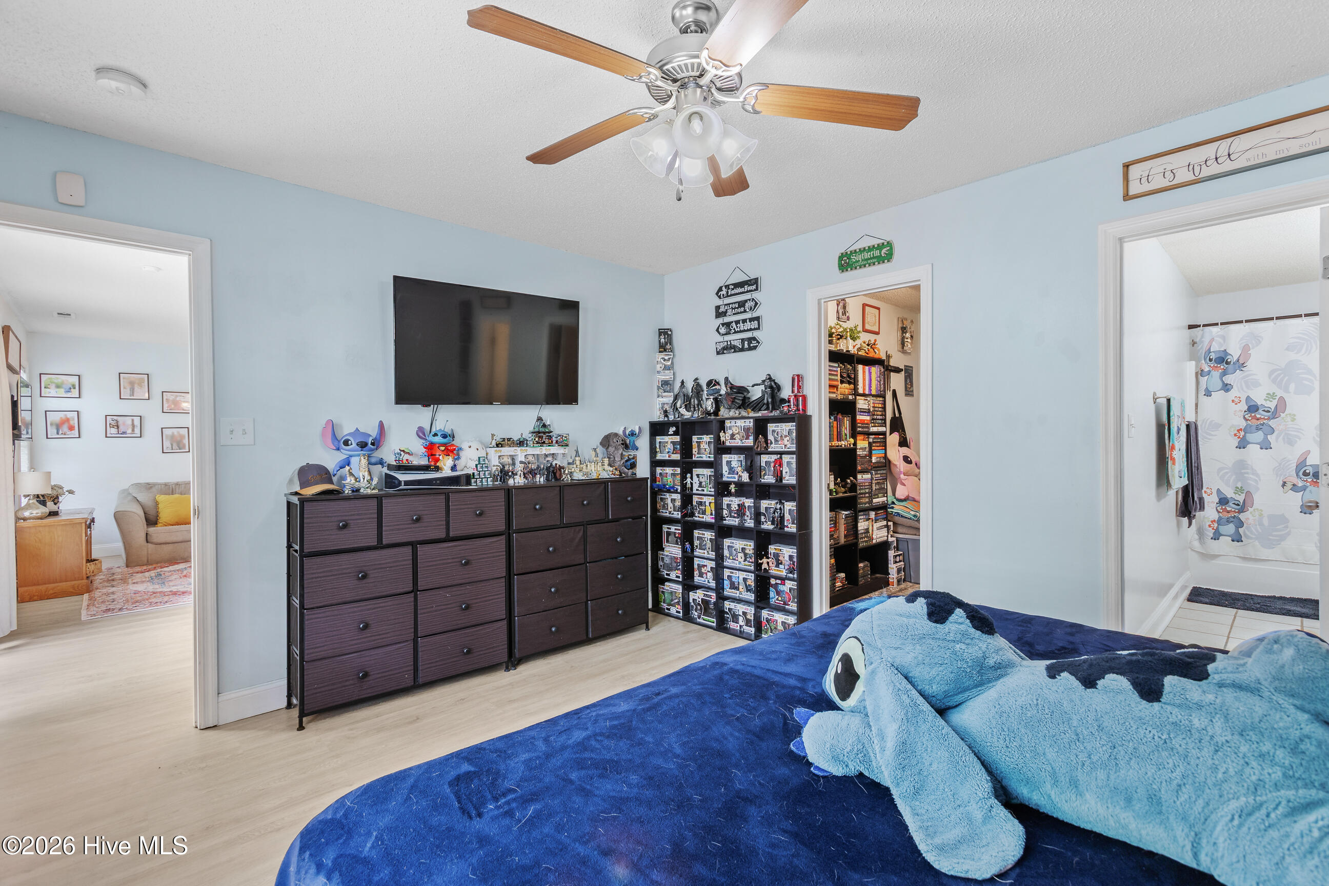 300 Parkwood Drive, Jacksonville, NC, 28546