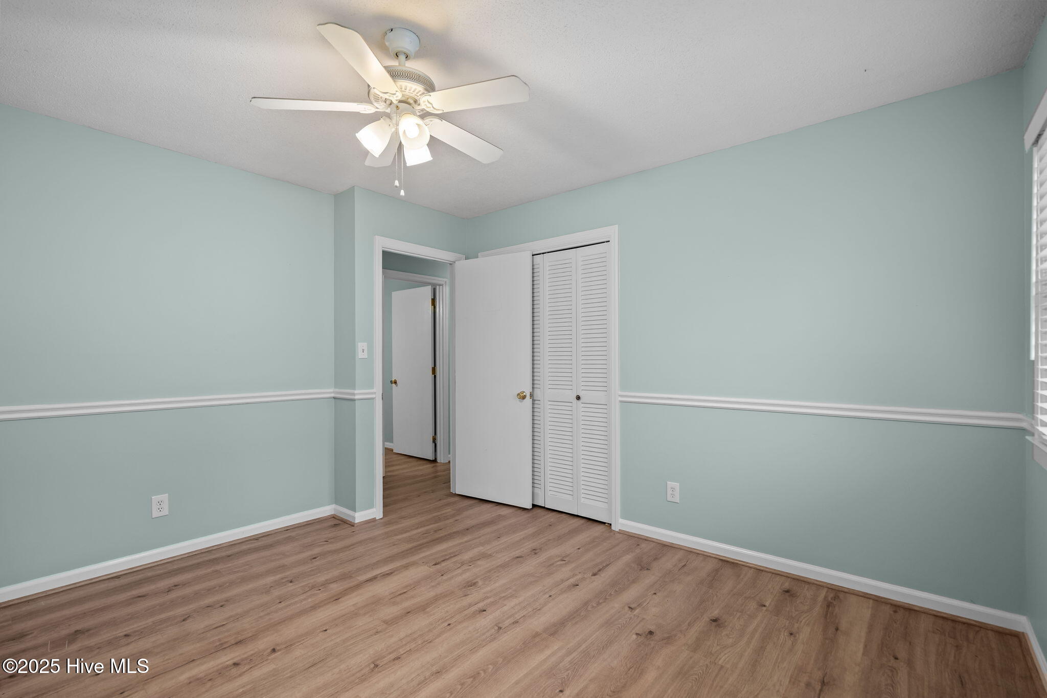 100542917 | Photo 30