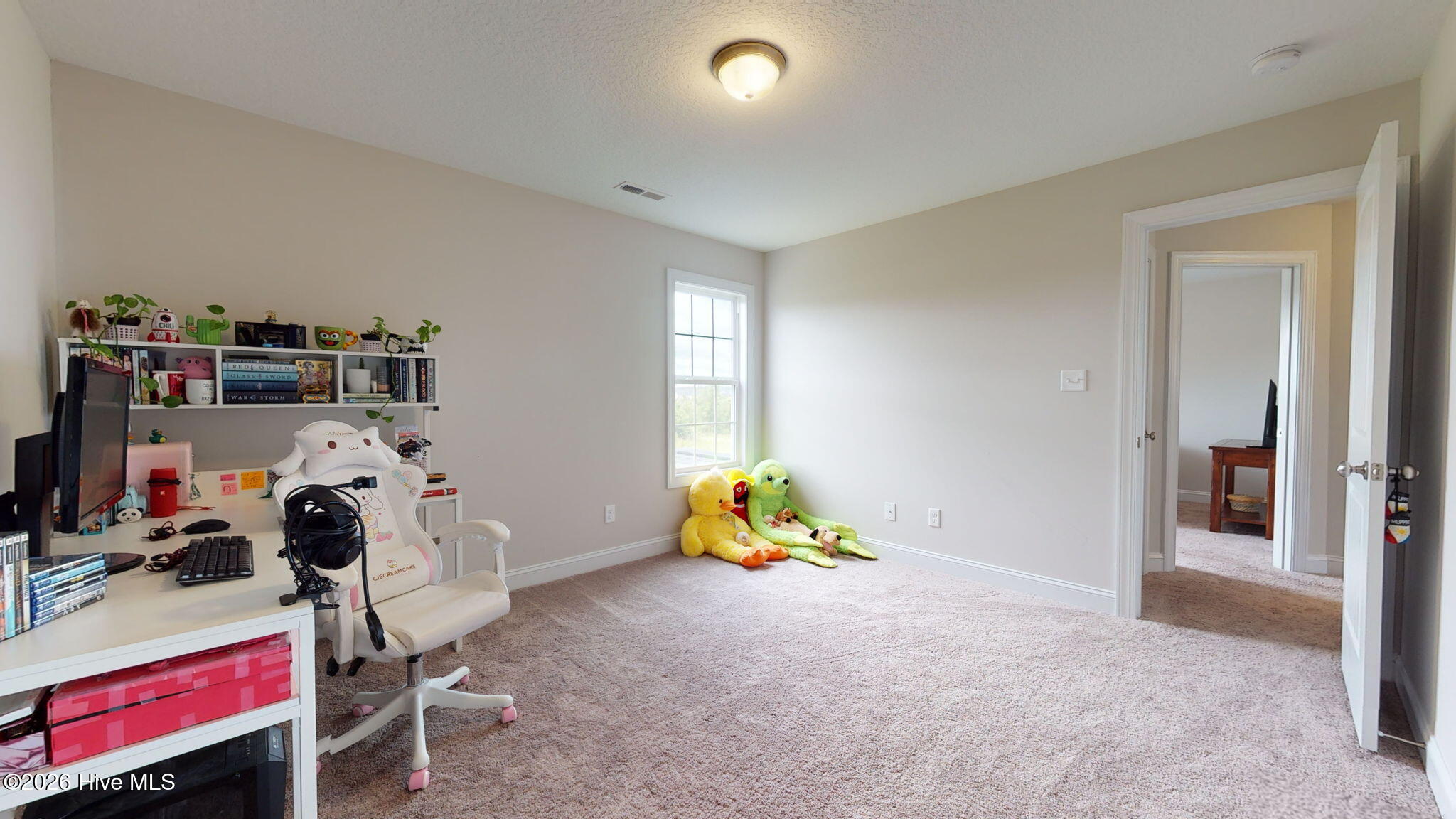 100558760 | Photo 31