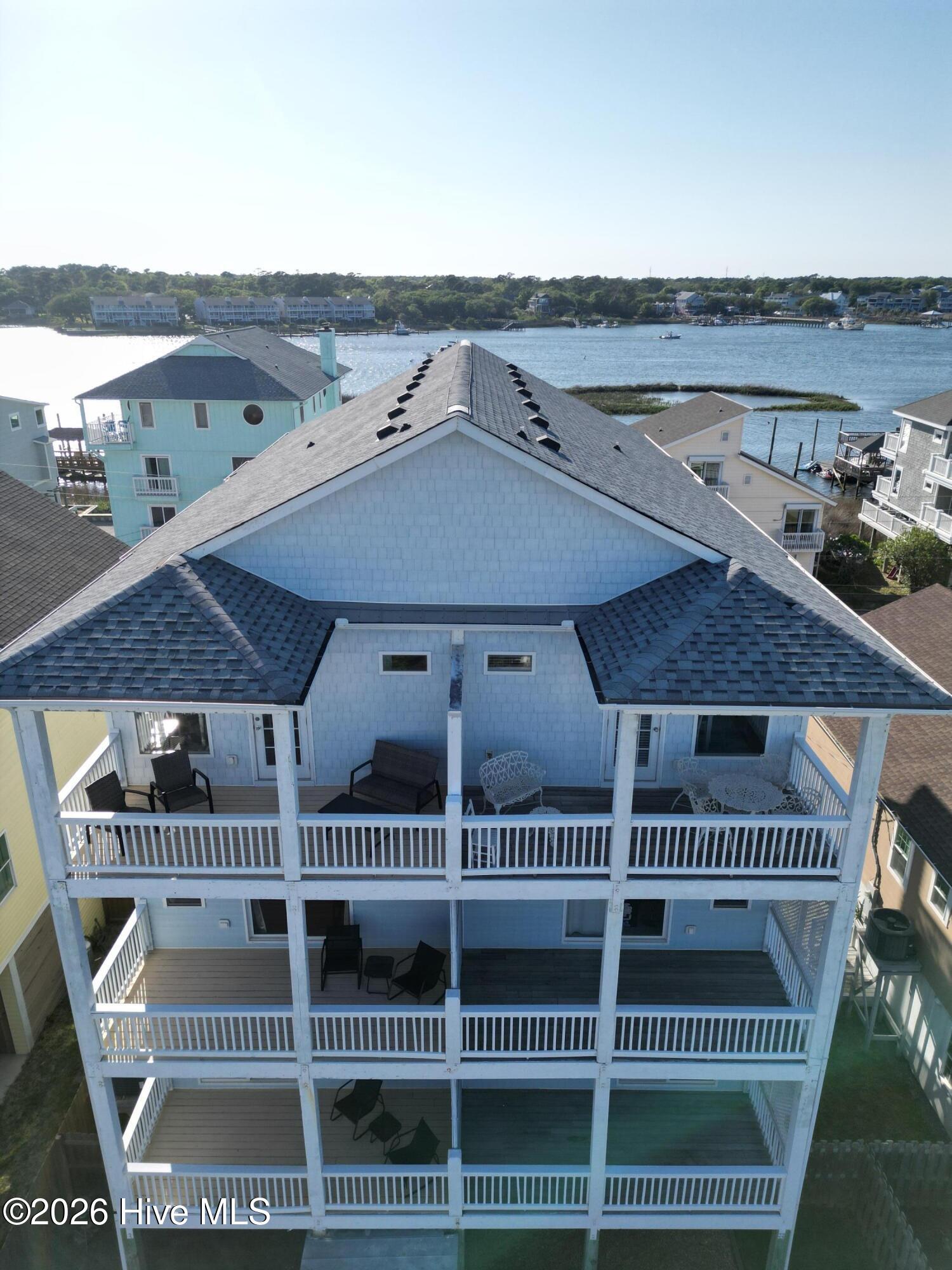 100570468 | Photo 13