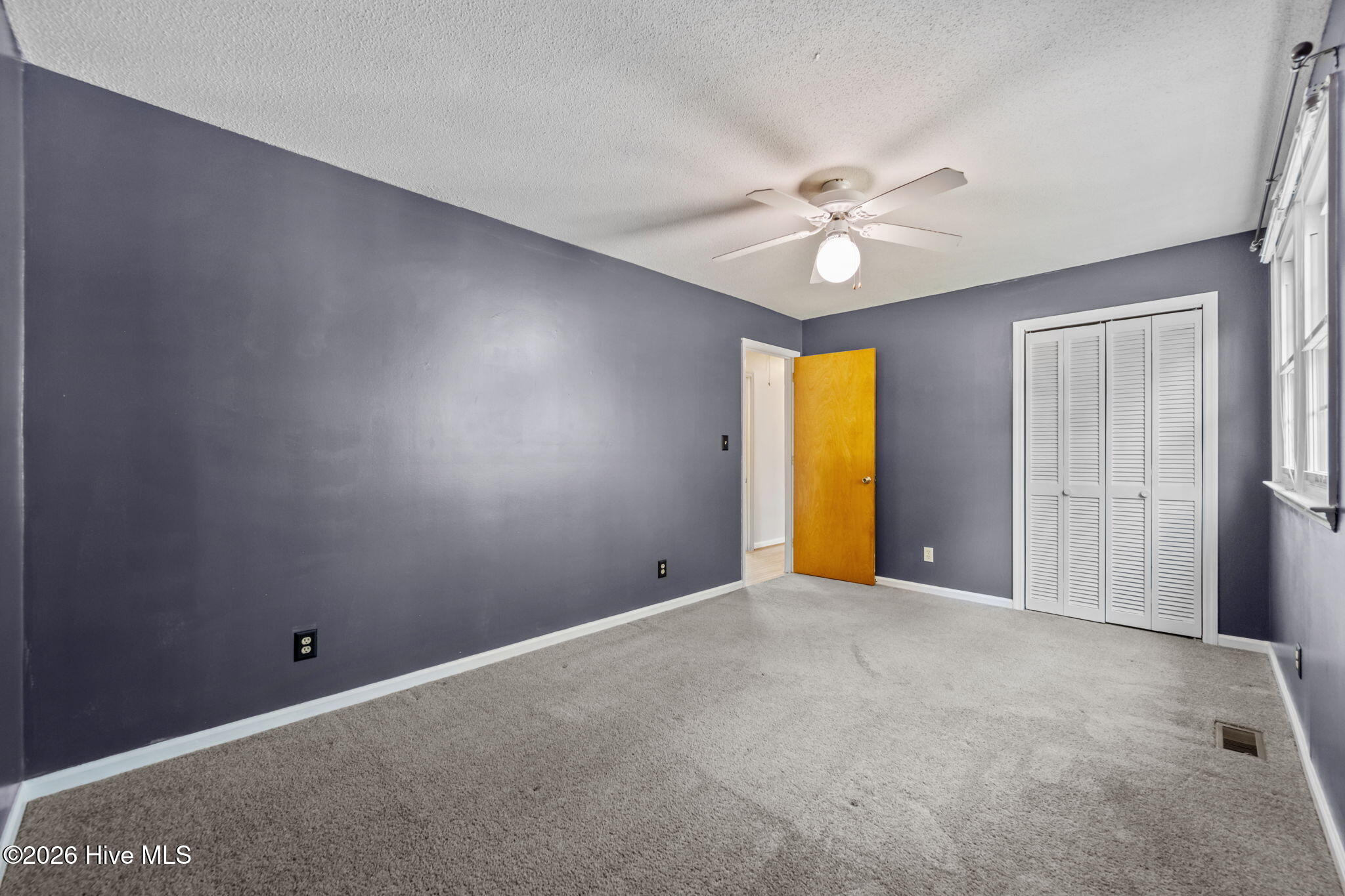 100554192 | Photo 44