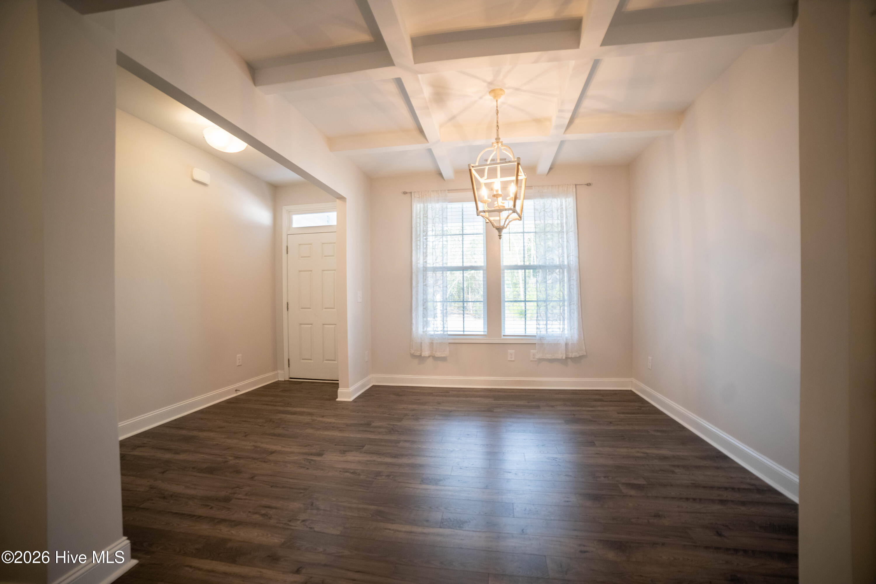 100535849 | Photo 29