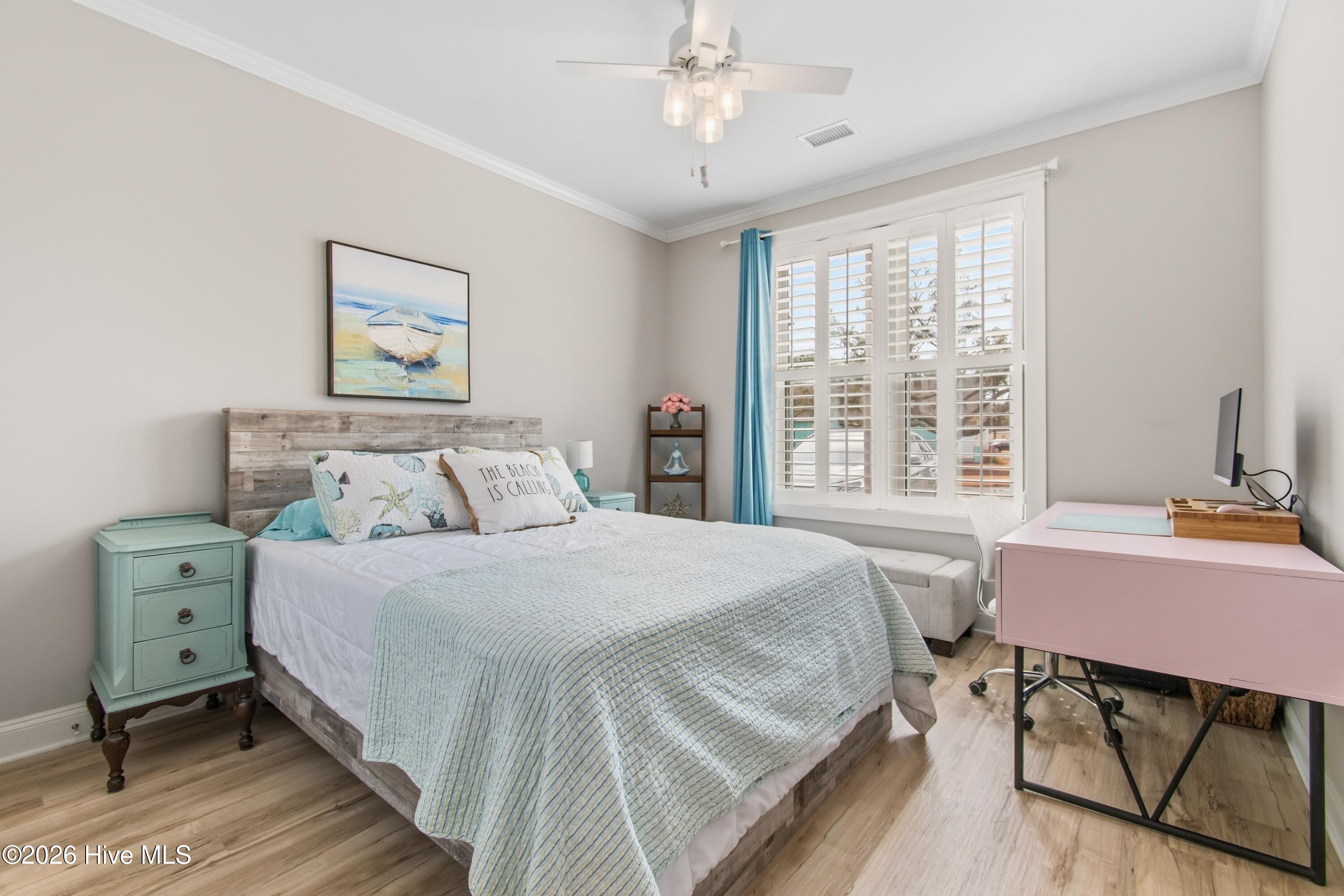 100556000 | Photo 21