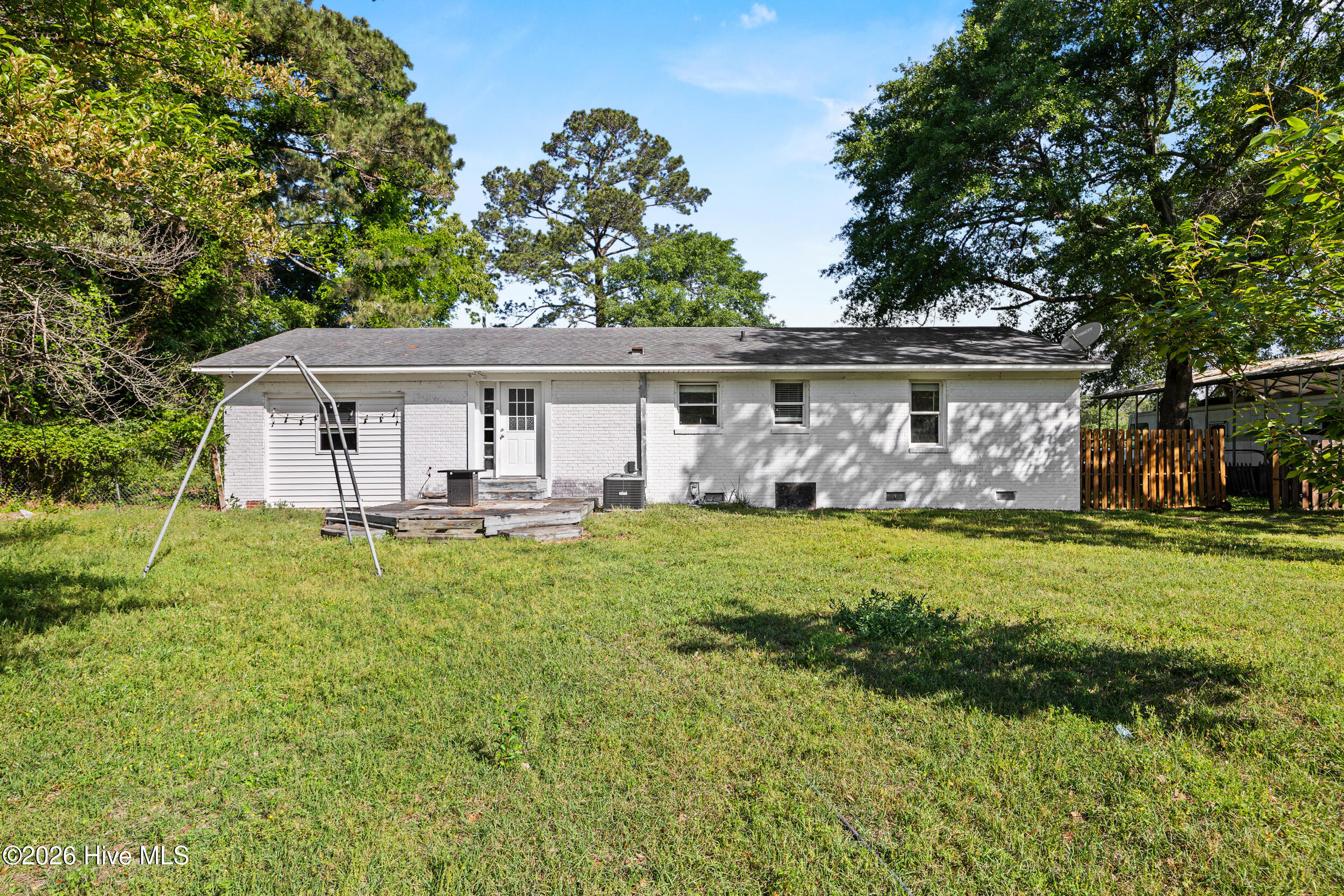 100567954 | Photo 28