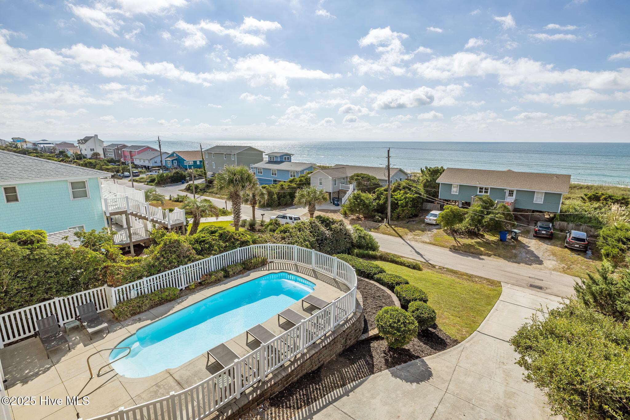 100531383 | Photo 61