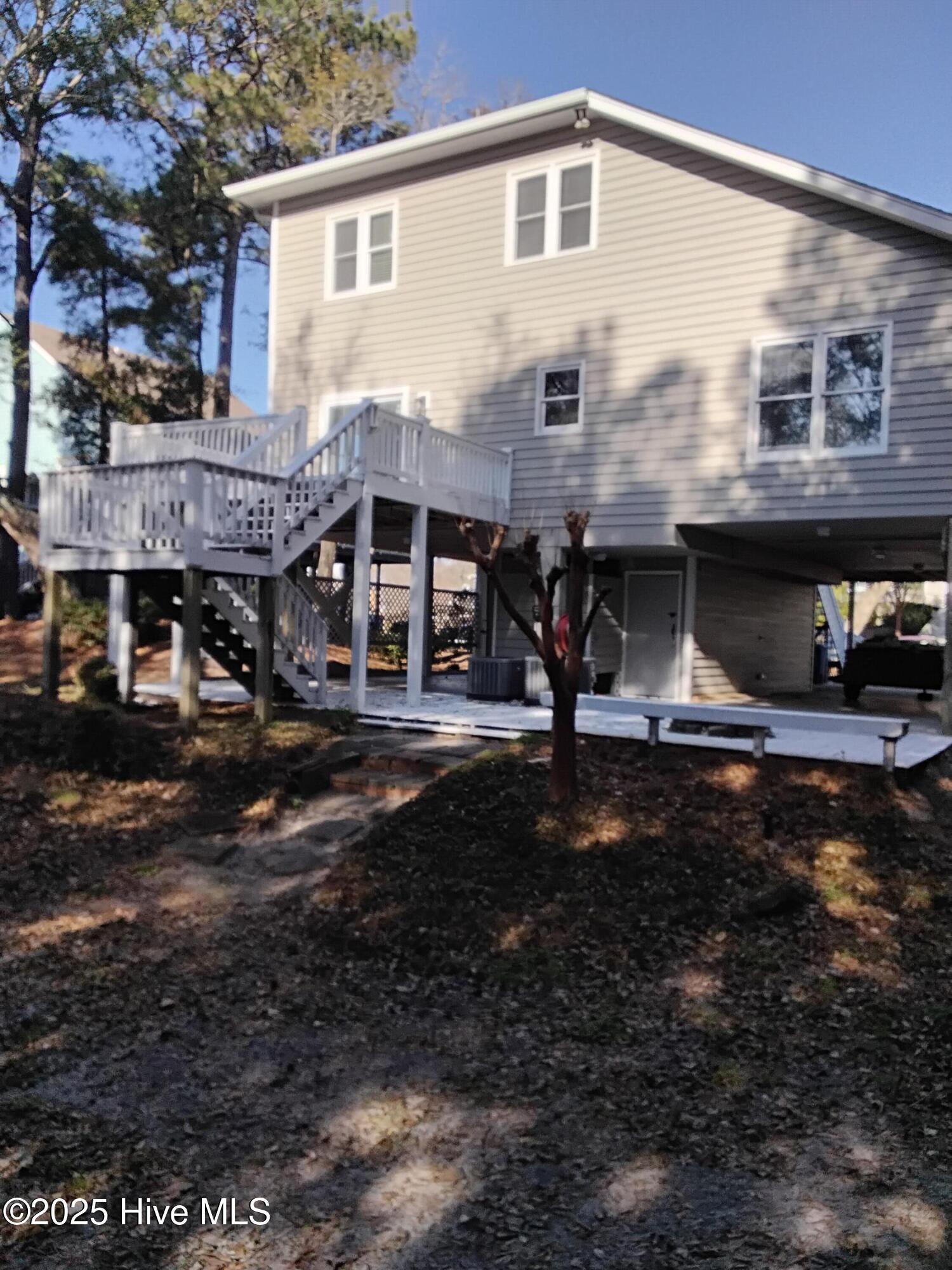 100546302 | Photo 25