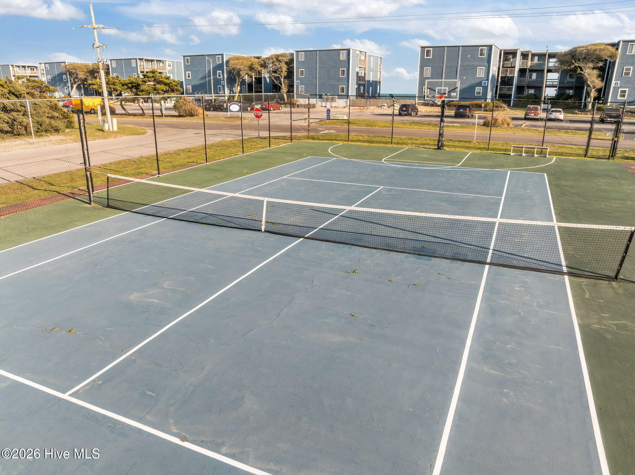 100563730 | Photo 43