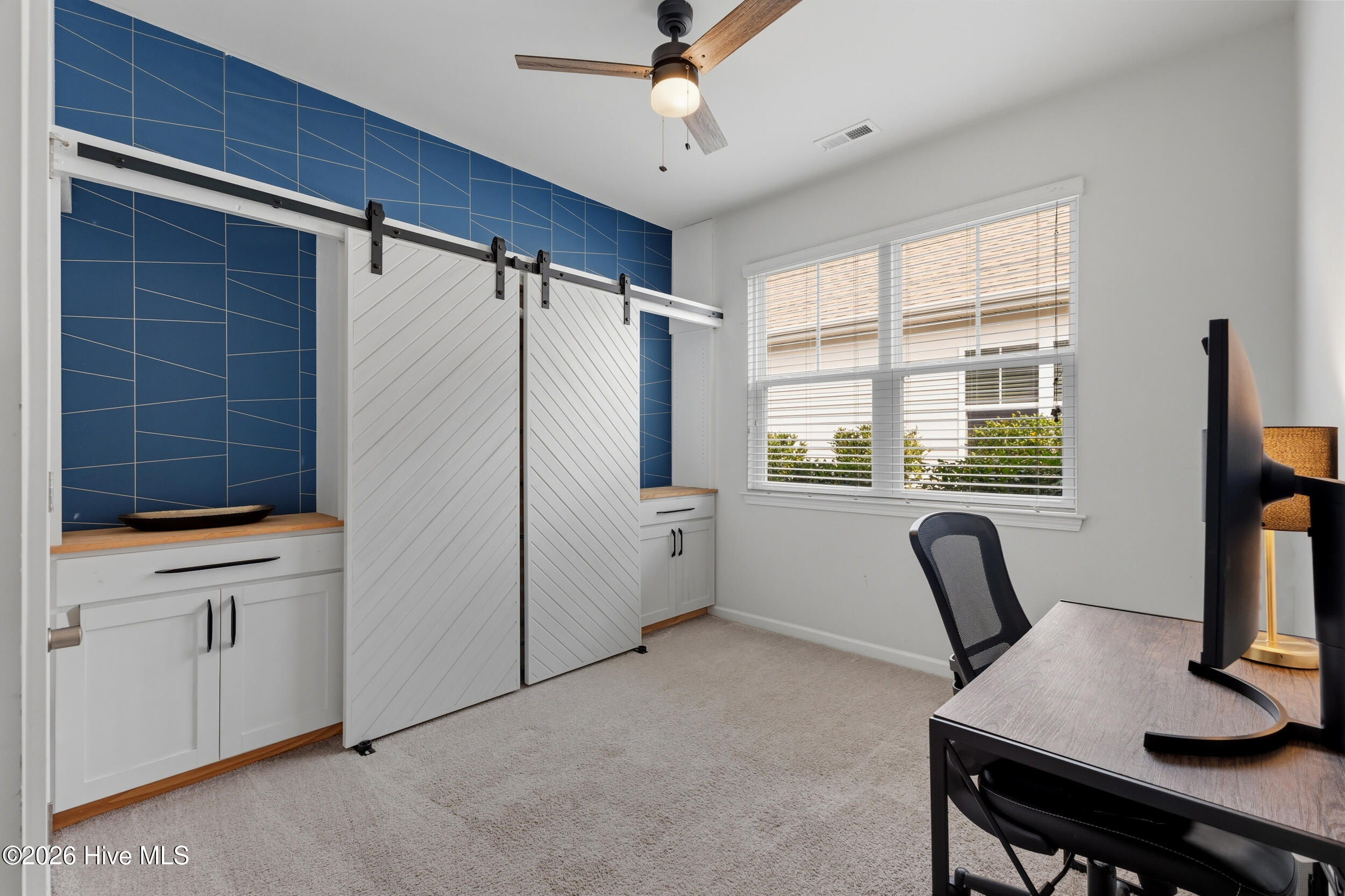 100557196 | Photo 23