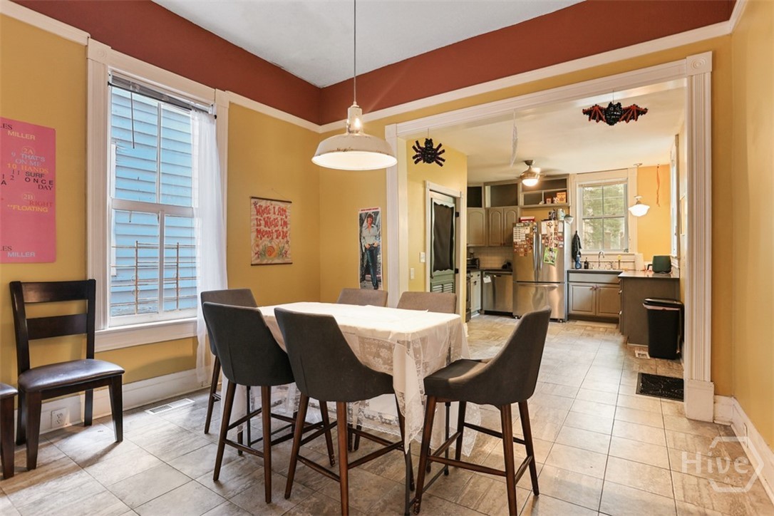 207 W 38th Street