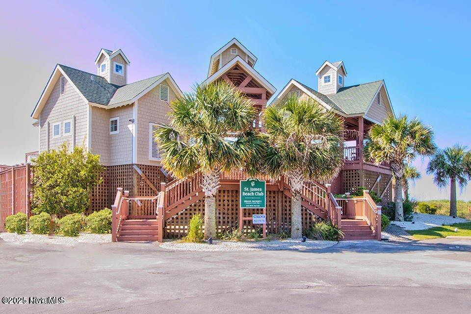 100523896 | Photo 66