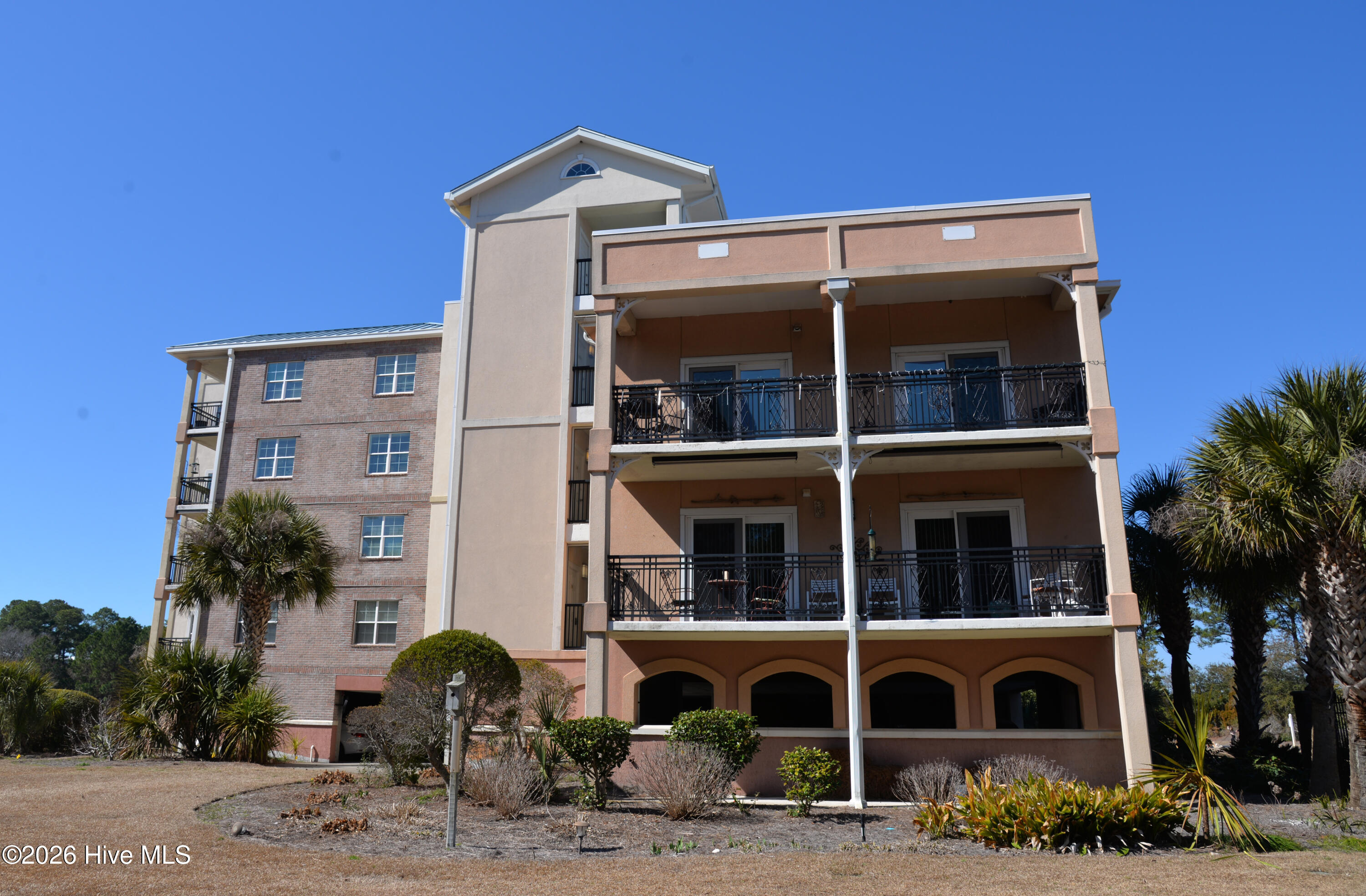 100443482 | Photo 41