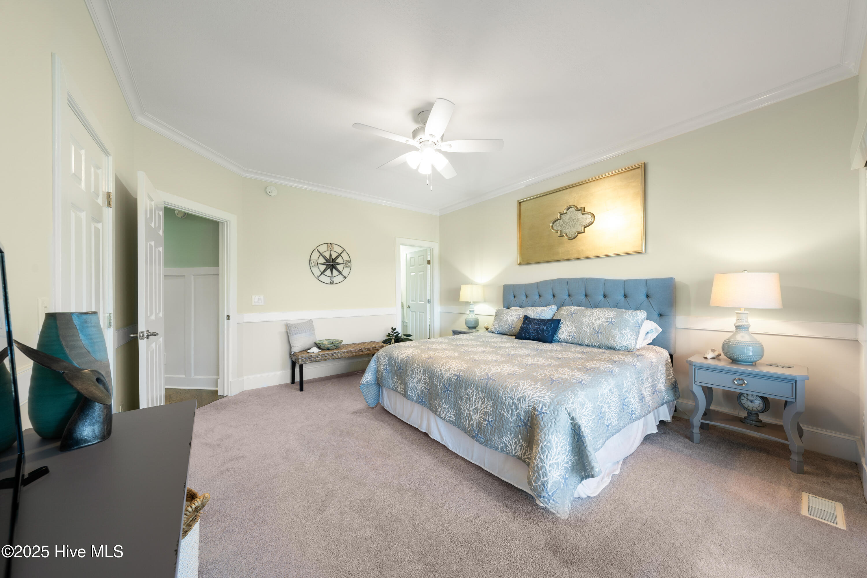 100541249 | Photo 28