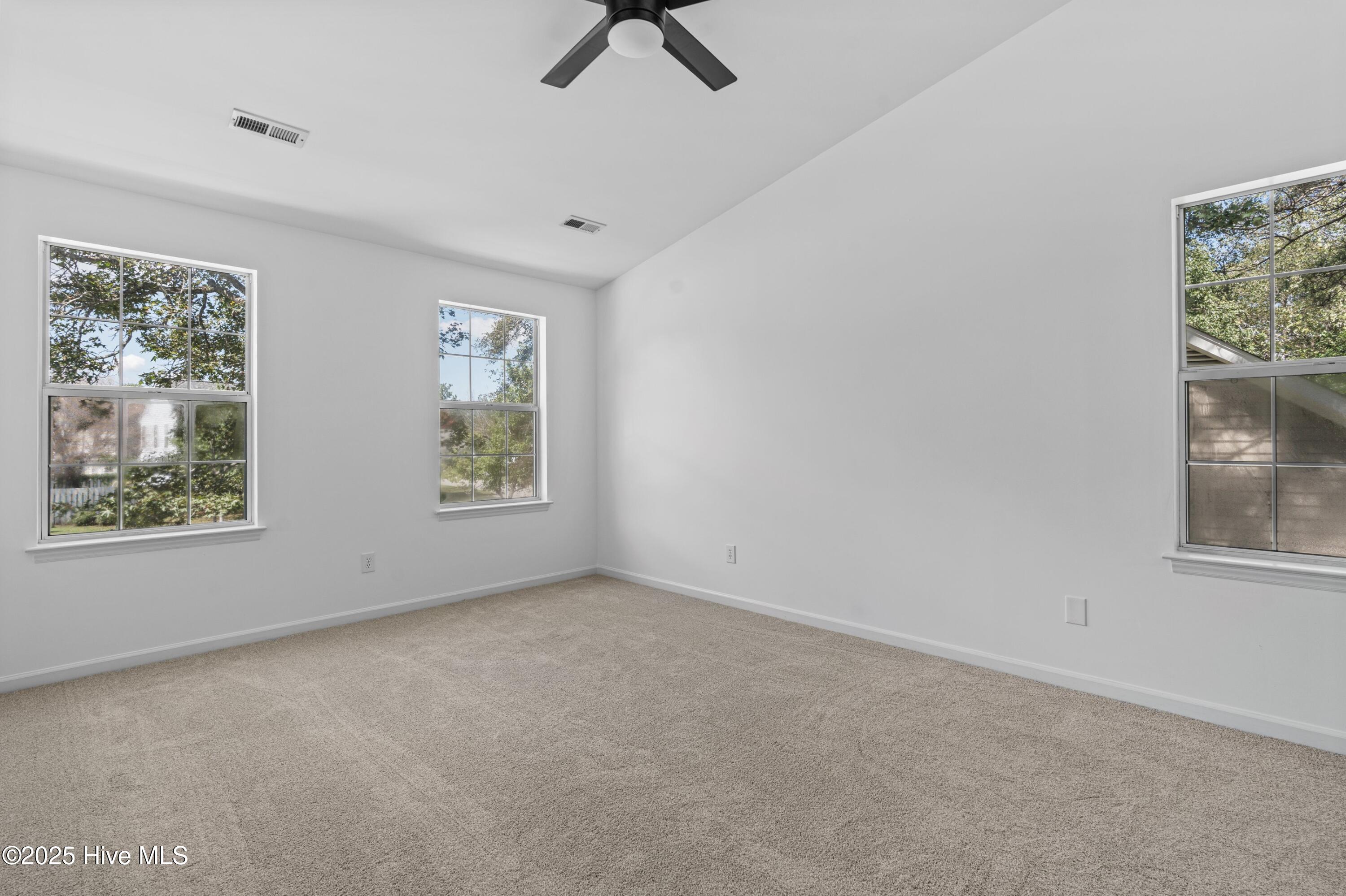 6603 Whinbrel Court, Wilmington, NC 28409 – photo 21: 021-6603WhimbrelCourt-Wilmington-NC-2840