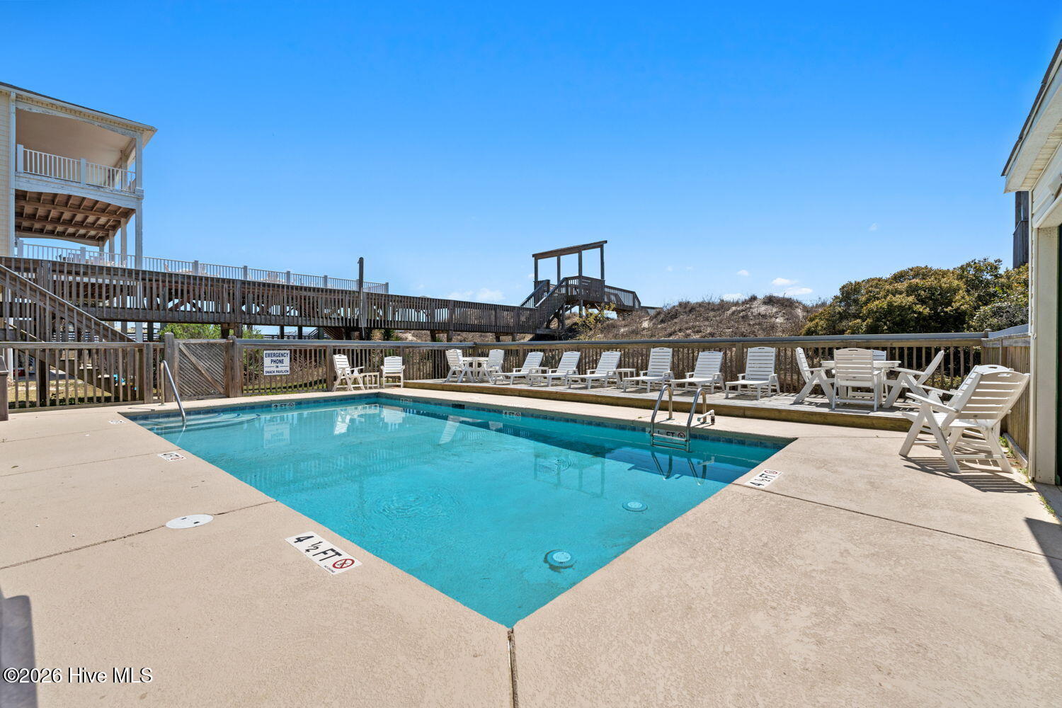 100564917 | Photo 16