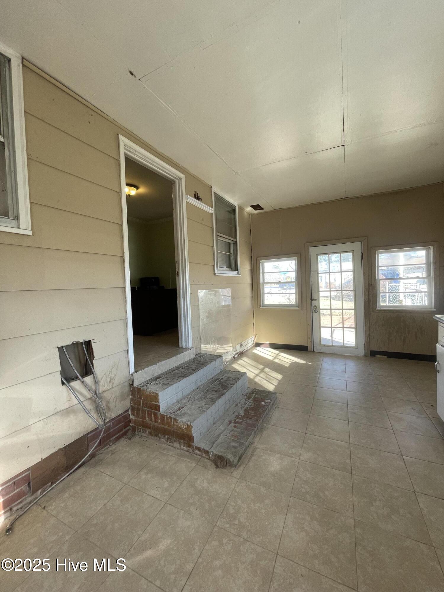 Homes for sale in Williamston, NC | 1815 W Main St, Williamston, NC 27892 | MLS# 100481639