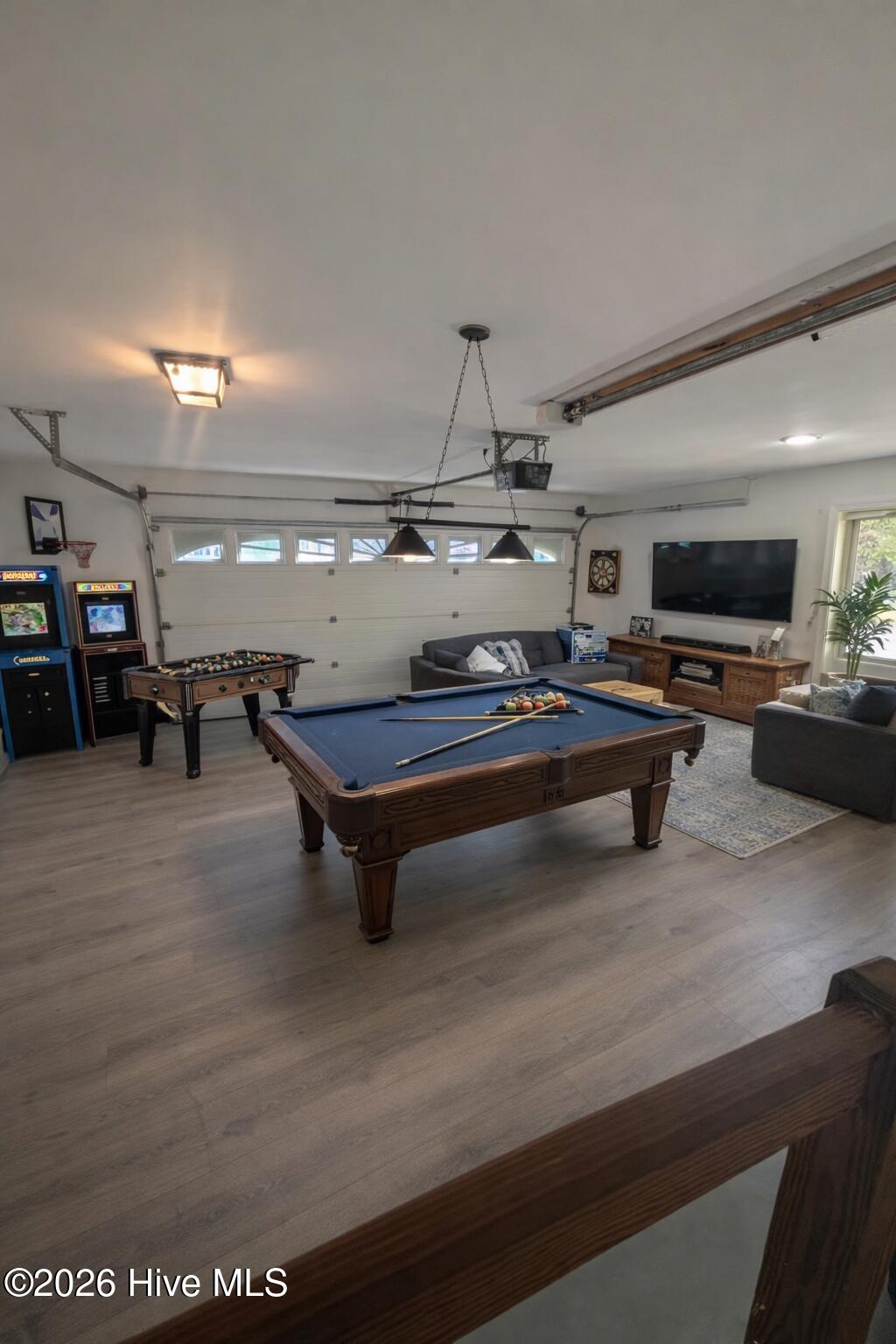 100566474 | Photo 28