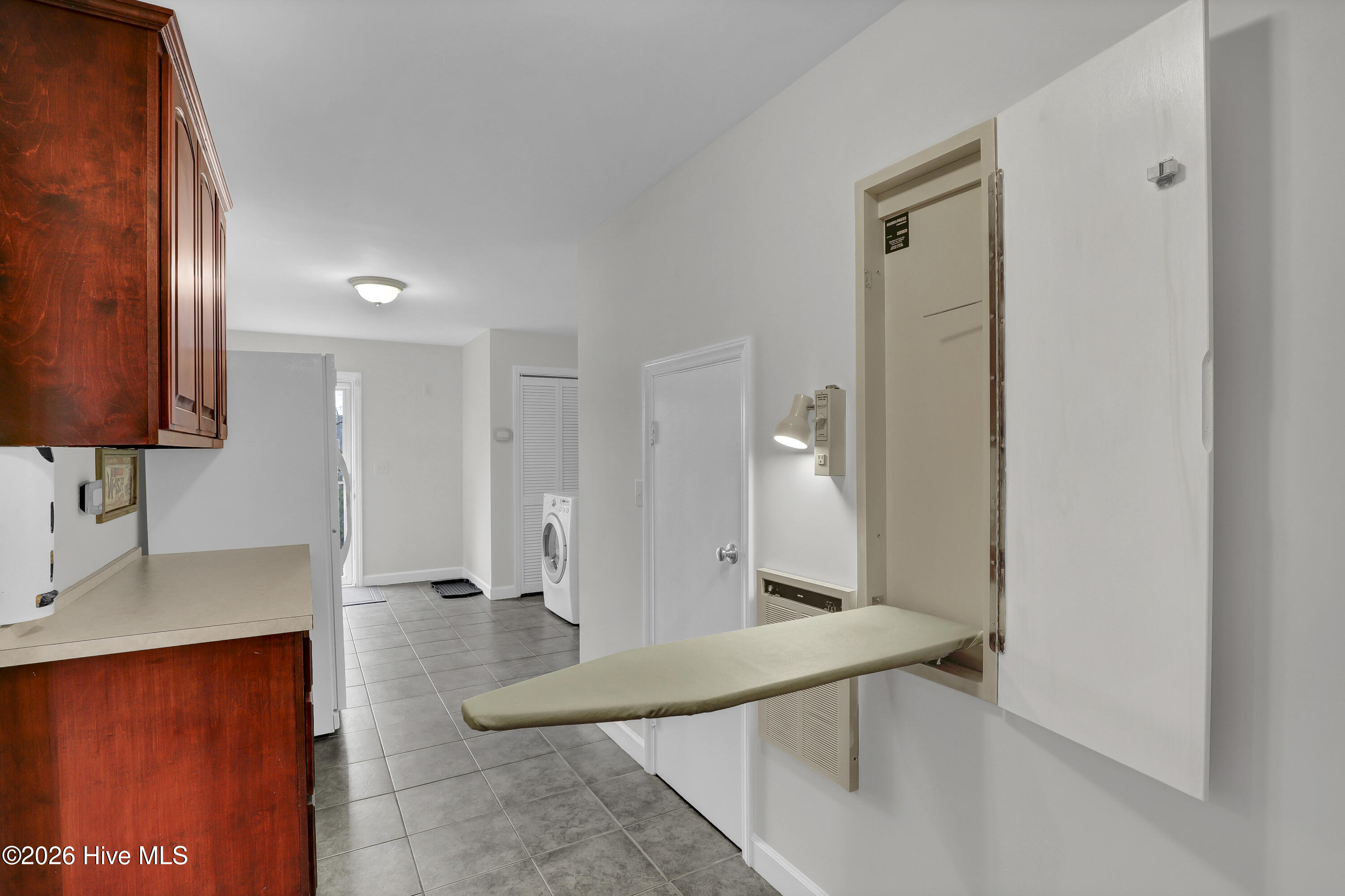 100563243 | Photo 29