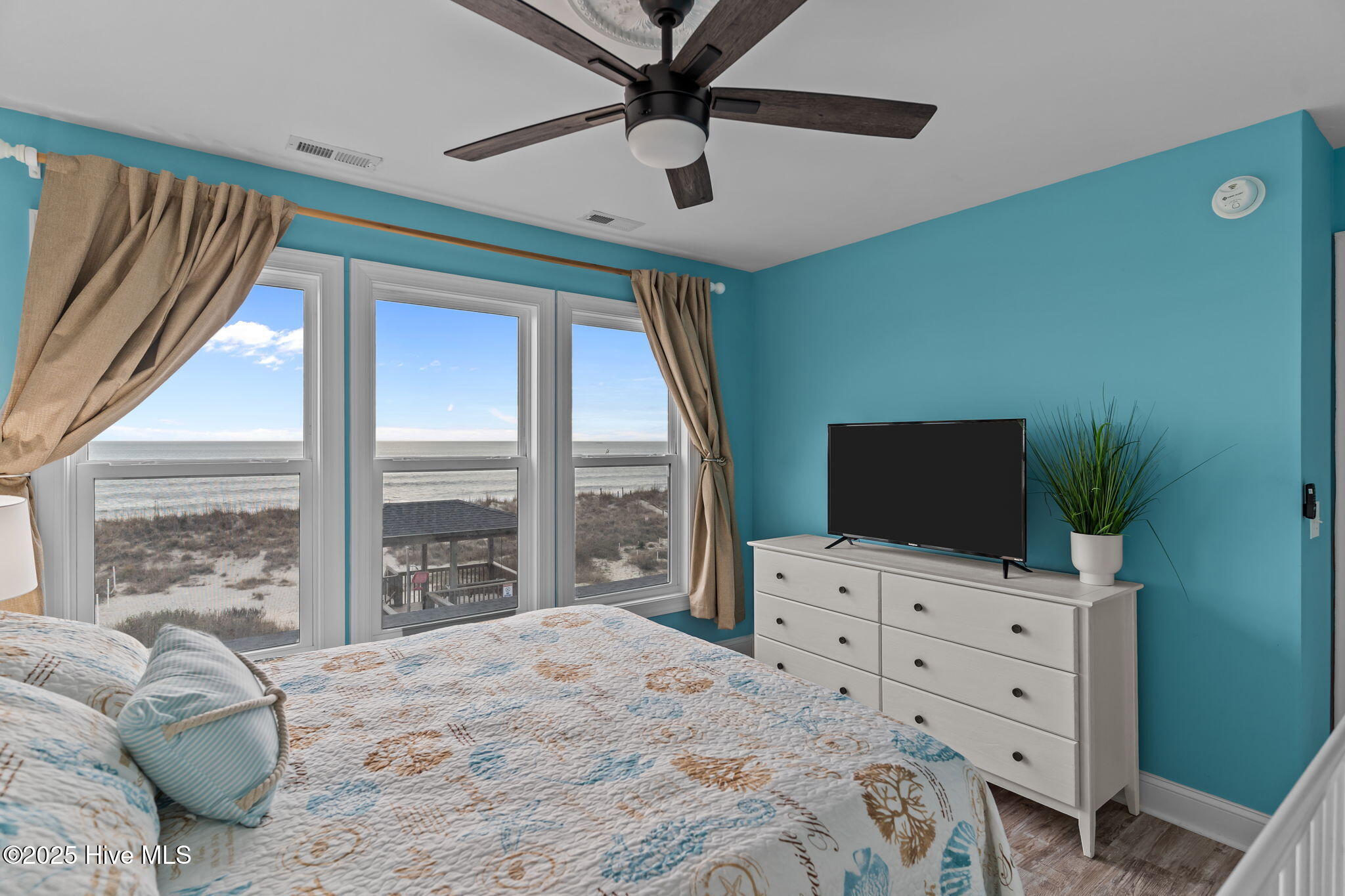 100544258 | Photo 26