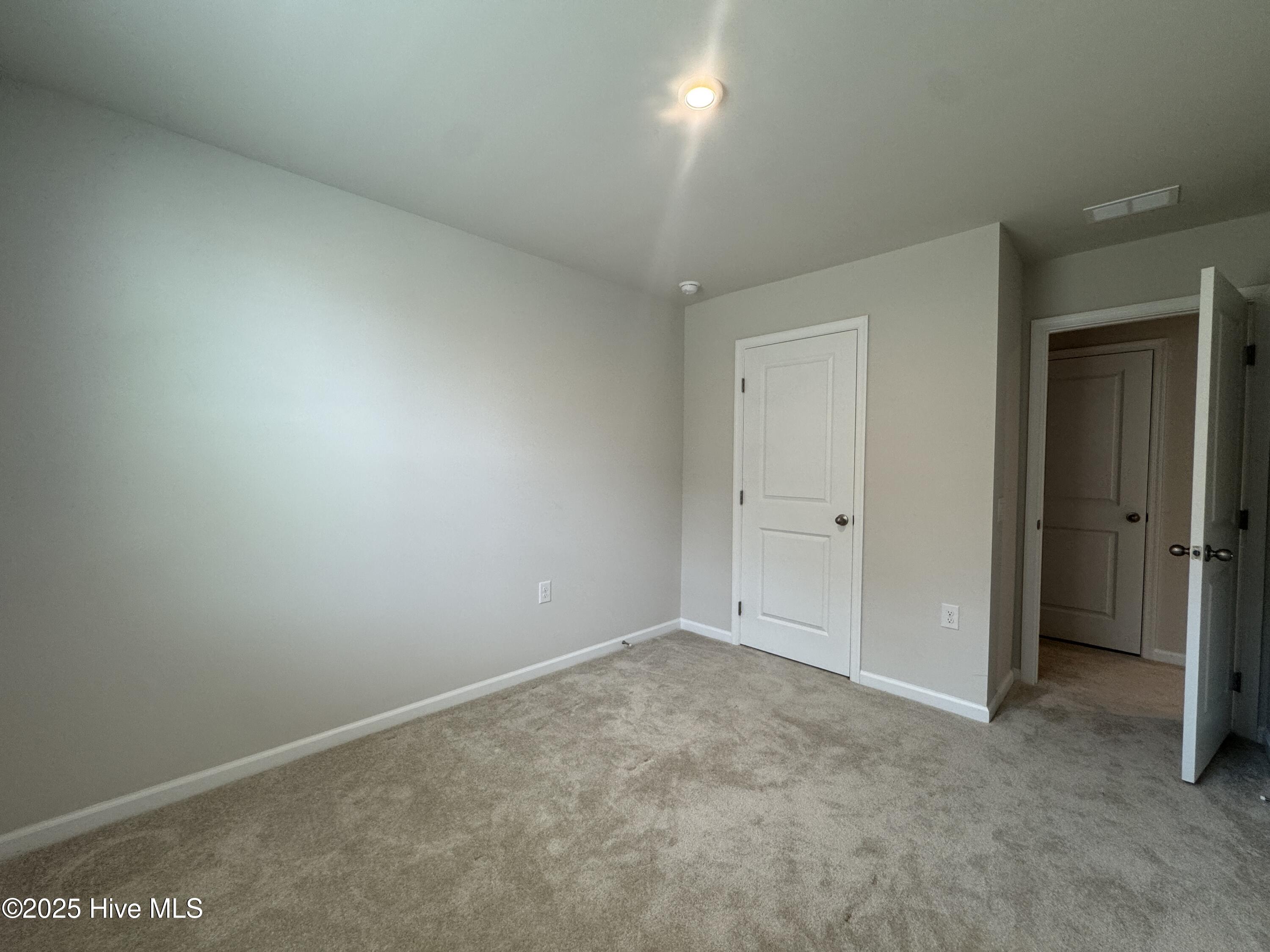 100542887 | Photo 20