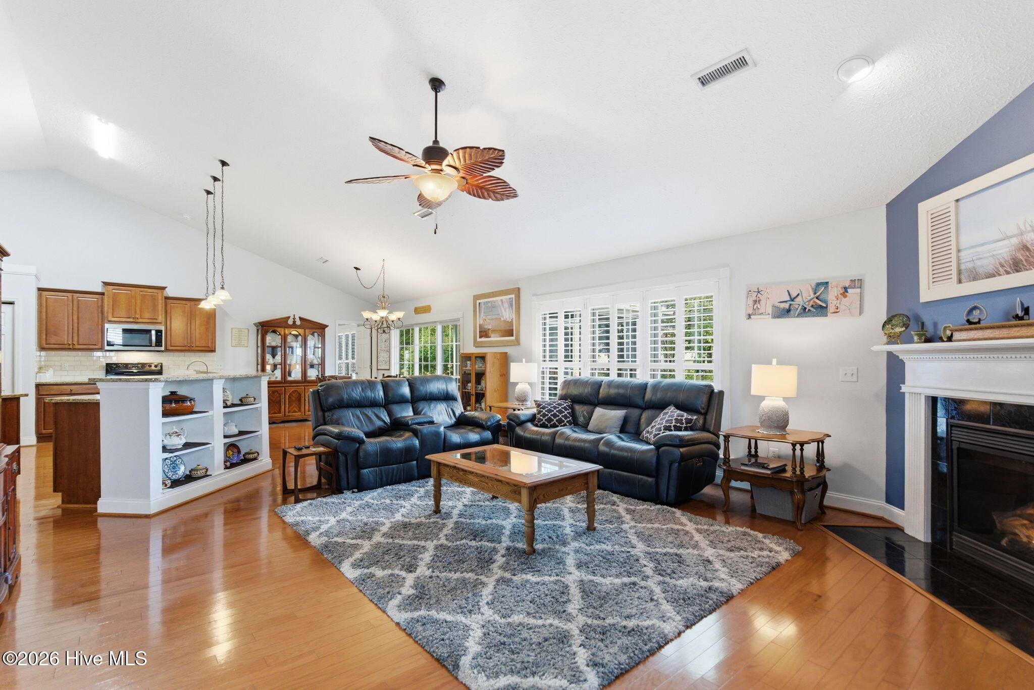 206 Heartwood Drive, Hampstead, NC 28443 Listing Photo  11