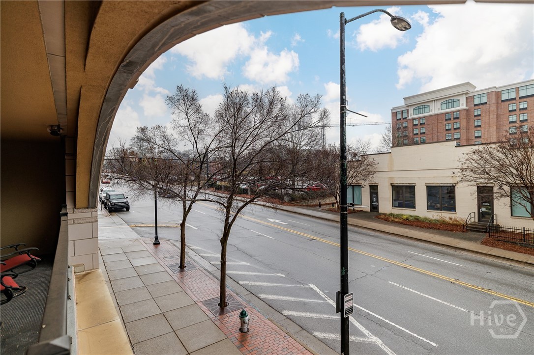 250 W Broad Street 207