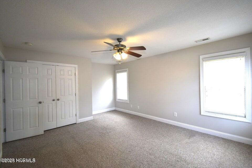 100558336 | Photo 18