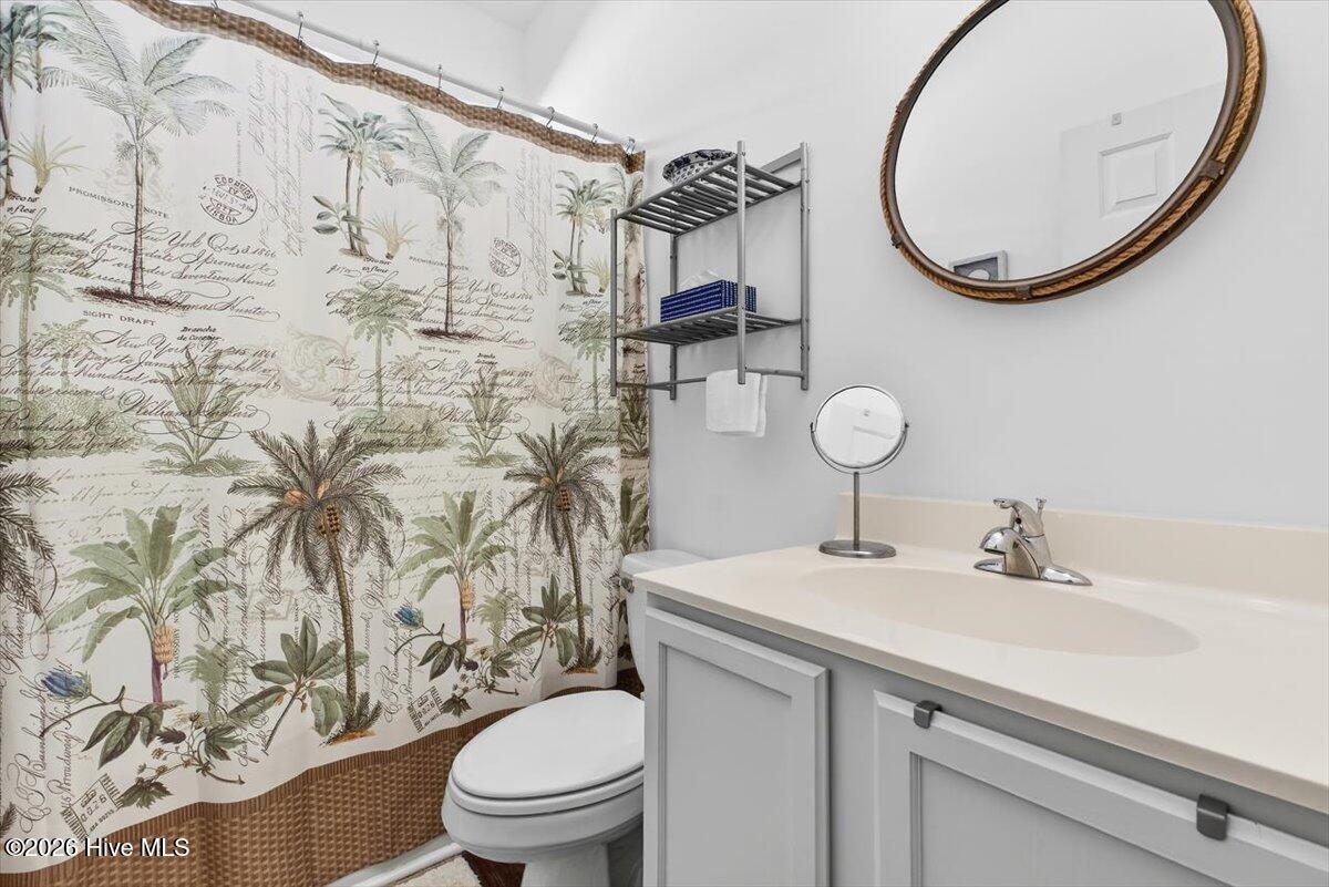 100551155 | Photo 34