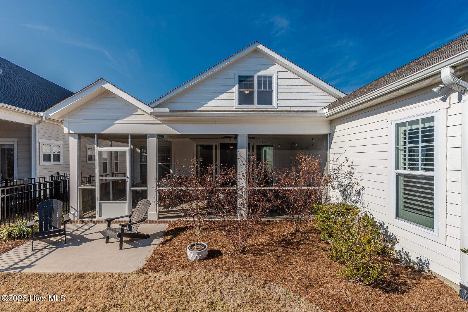 100555037 | Photo 55