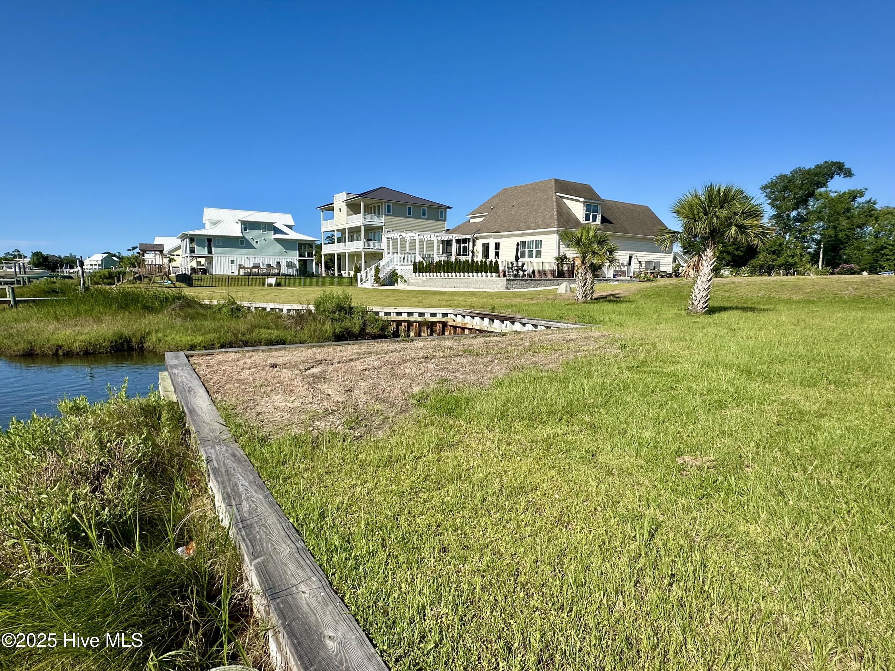 100558486 | Photo 30