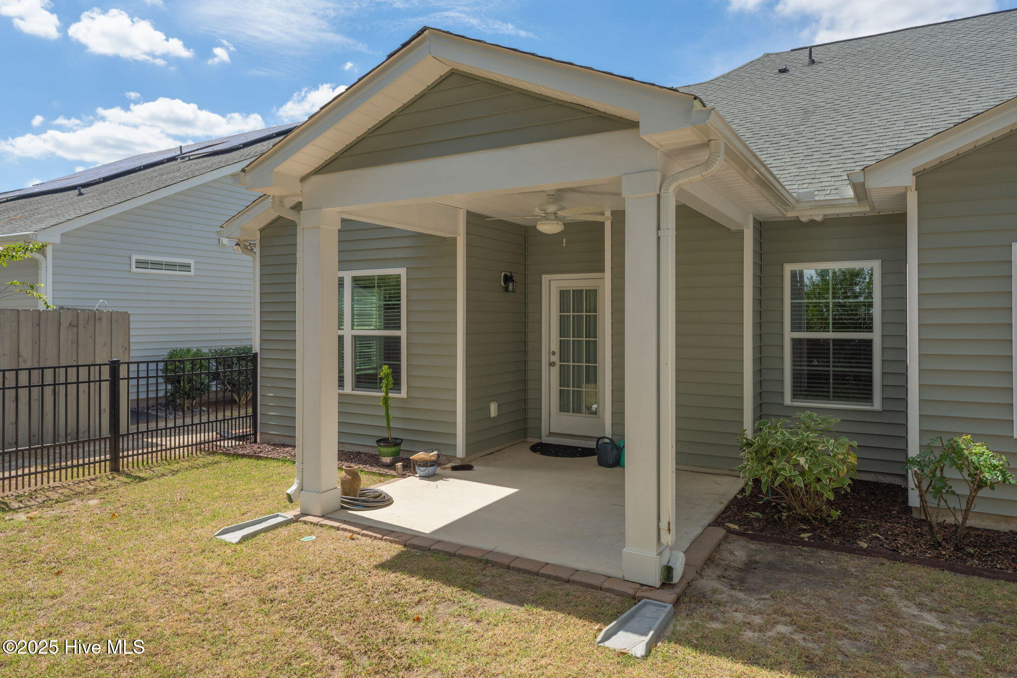 100530499 | Photo 31