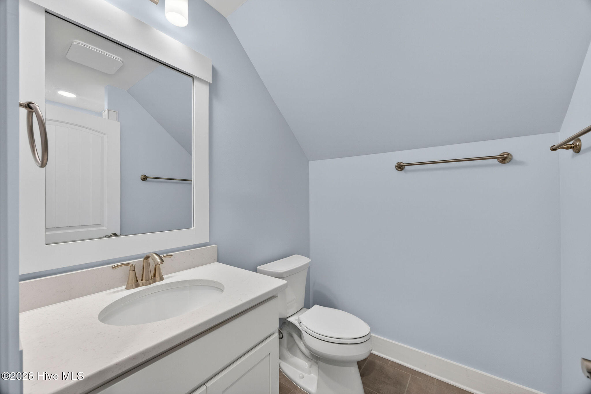 100554107 | Photo 41