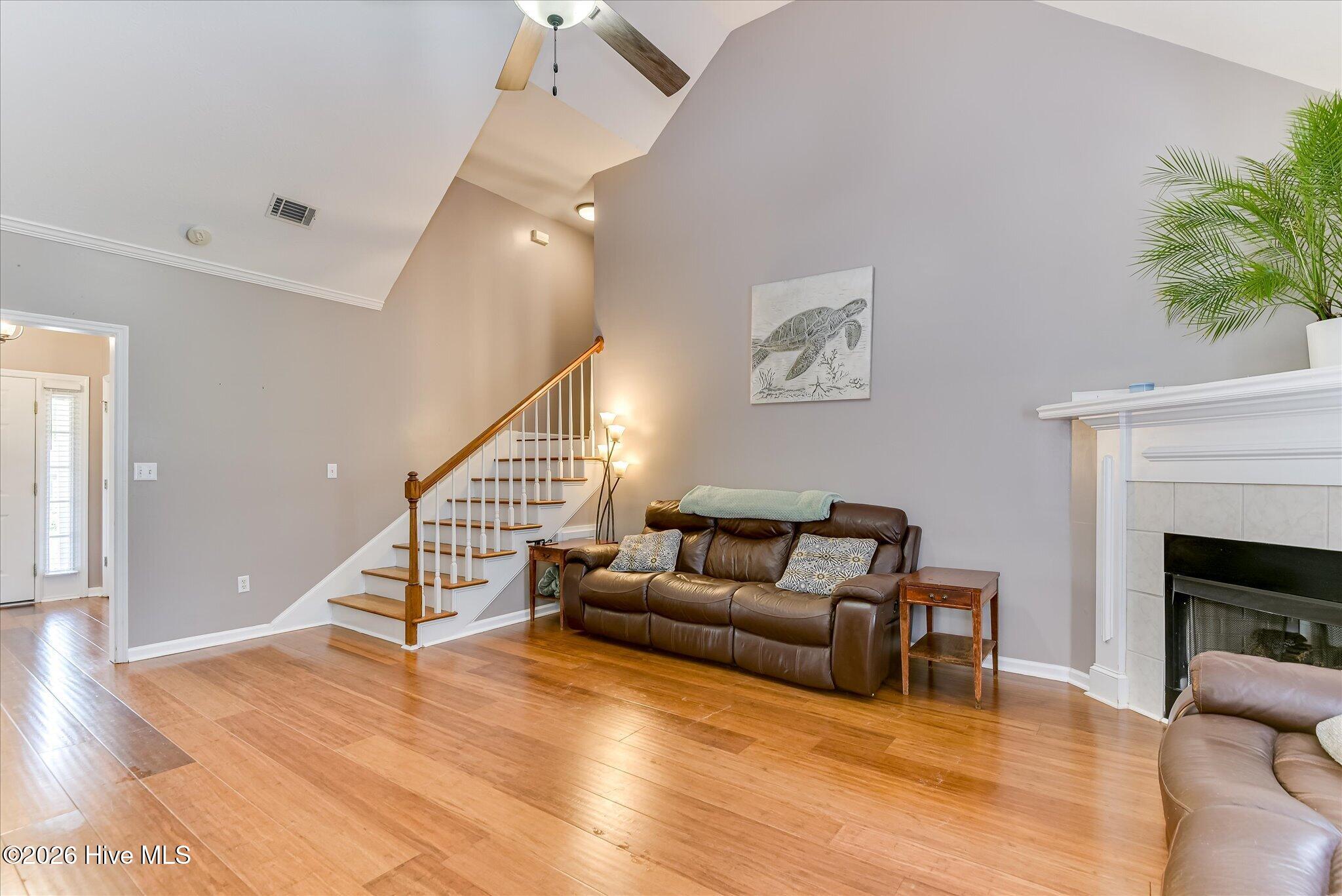 Large Family room with plenty of space for family and entertaining